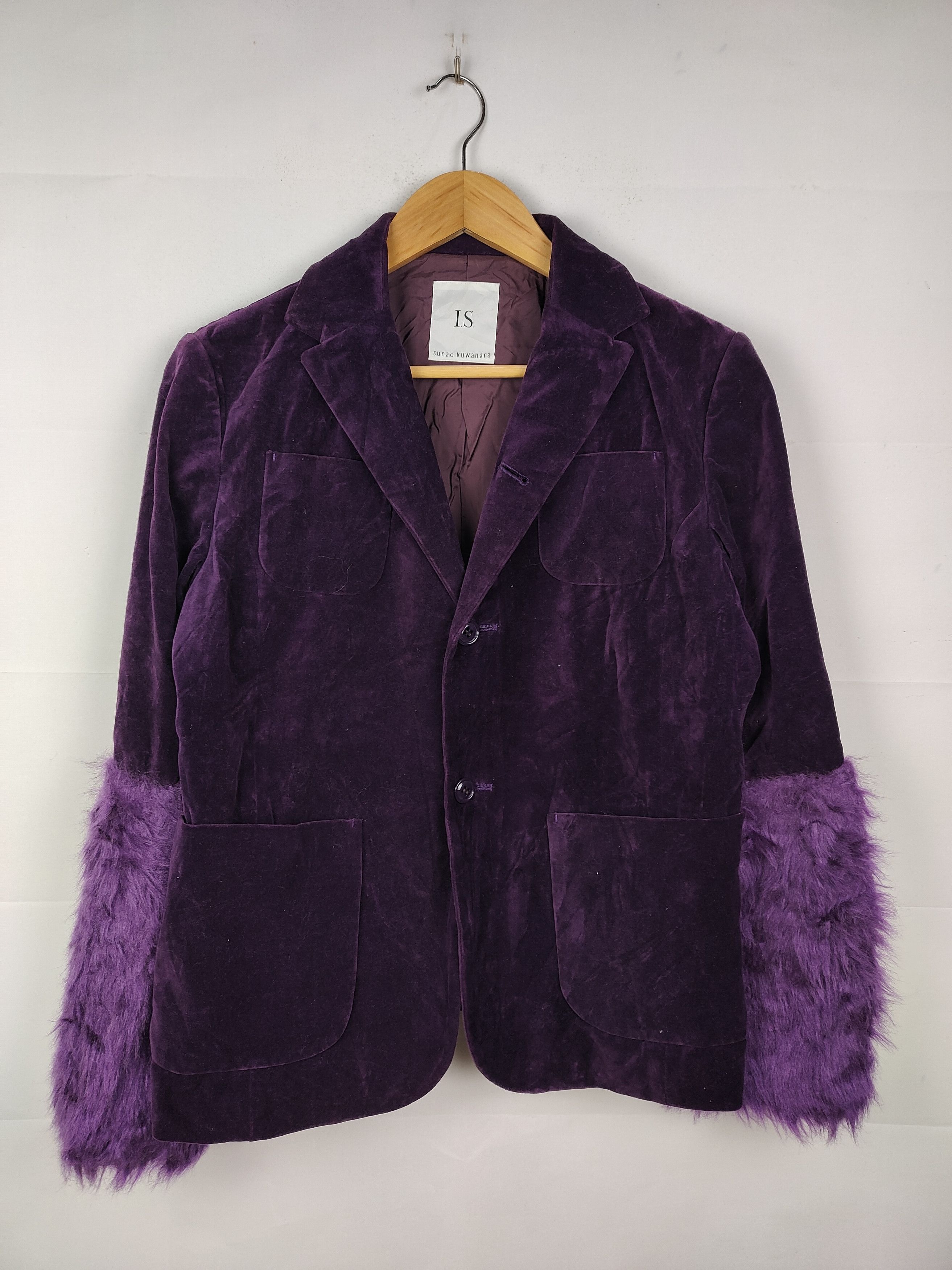Issey IS Sunao Kuwahara velvet blazer with faux fur cuff