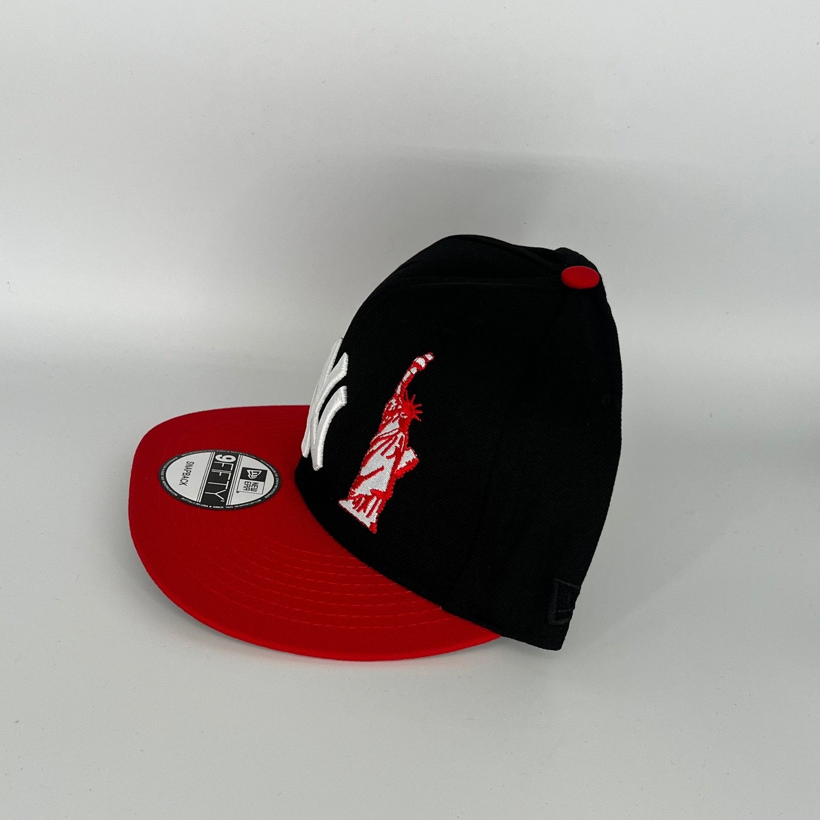 New Era Black Red New York Yankees NY Stadium Subway Series New Era Size ONE SIZE - 2 Thumbnail