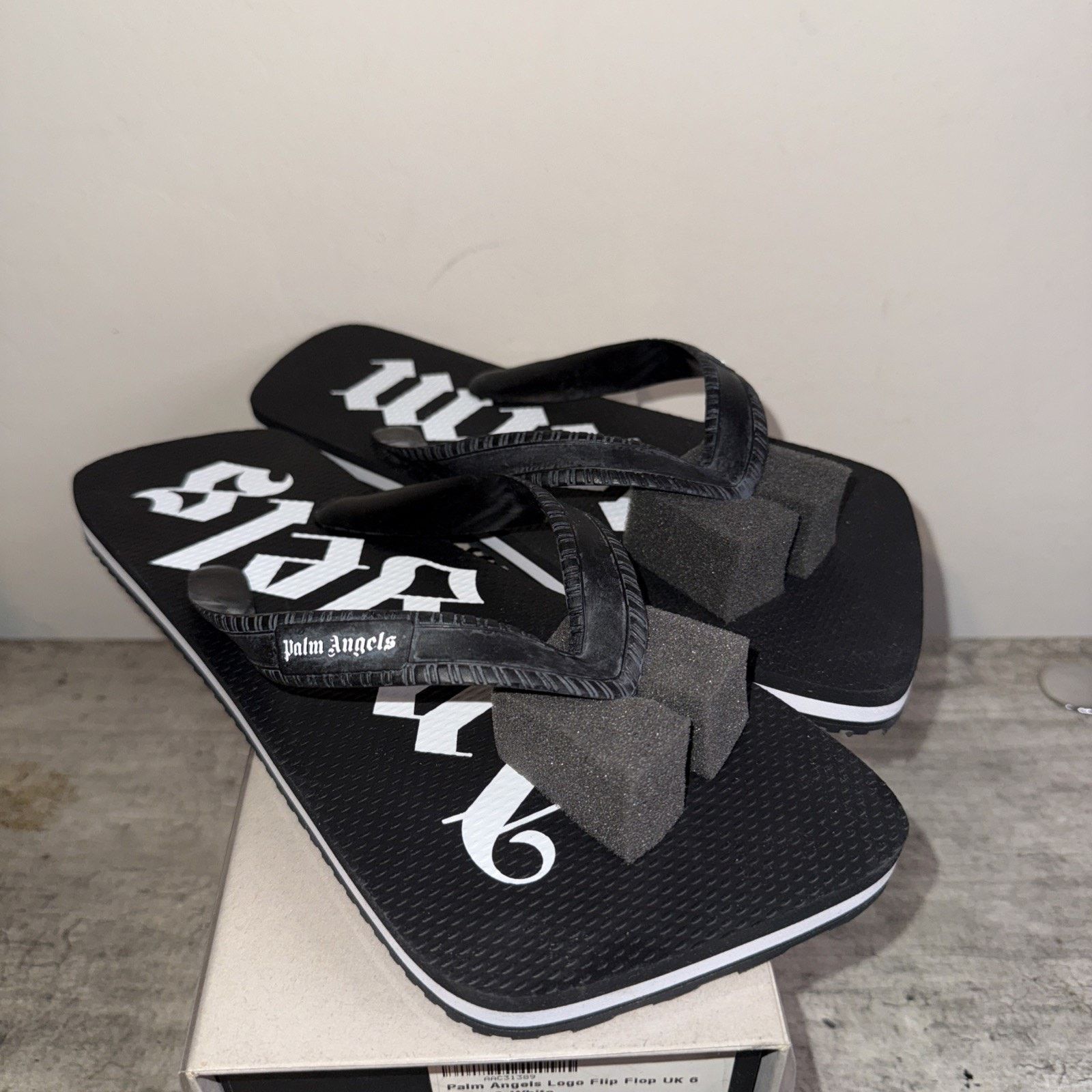 Palm Angels Palm Angels Black/ White Logo Flip Flops Sz 40 Men’s 6.5 US Size US 6.5 / EU 39-40 - 1 Thumbnail