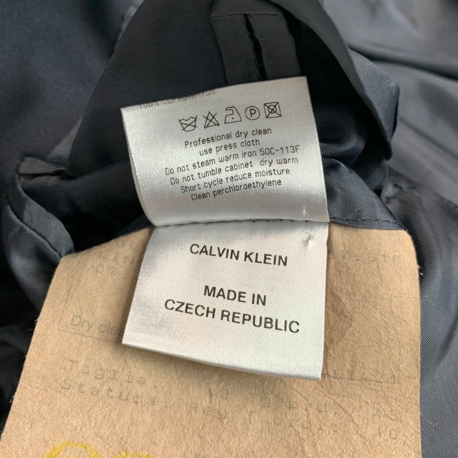 Calvin Klein Size 38 Black Wool Peak Lapel Sport Coat Size 38R - 9 Thumbnail