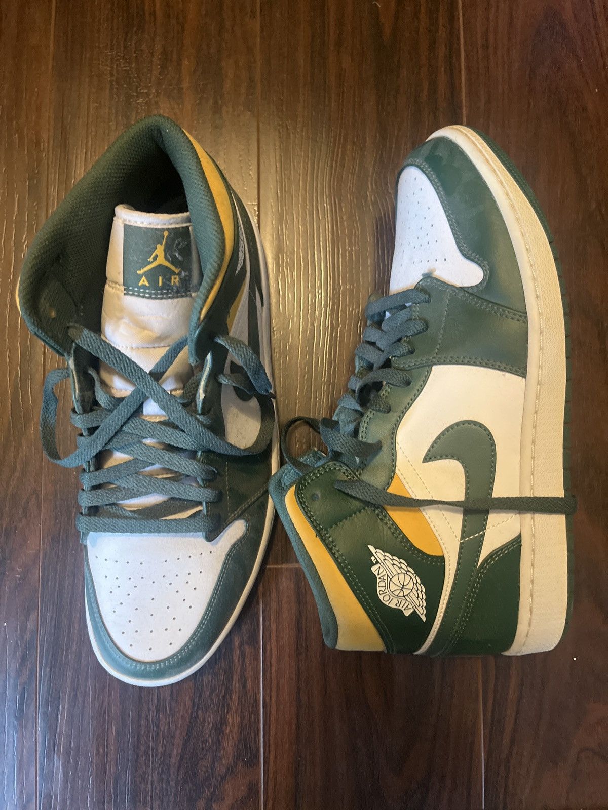 Jordan Brand Jordan 1s green colorway Size US 11.5 / EU 44-45 - 5 Thumbnail