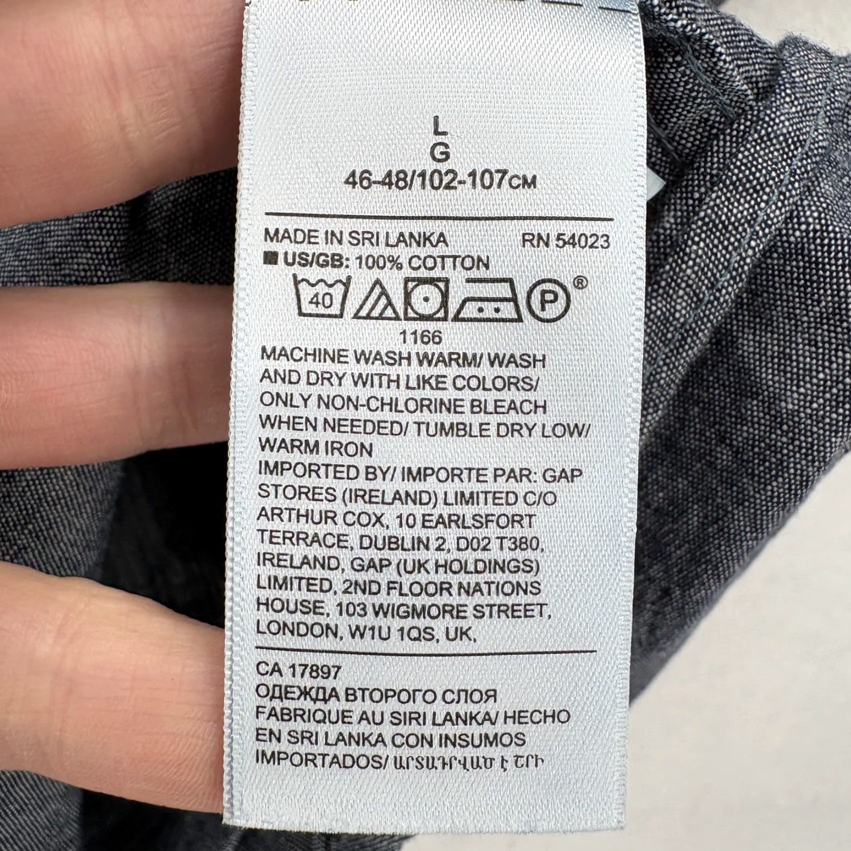 Banana Republic Banana Republic Shirt Mens Large Gray Chambray Short Sleeve Button Up Slim Fit Size US L / EU 52-54 / 3 - 4 Thumbnail