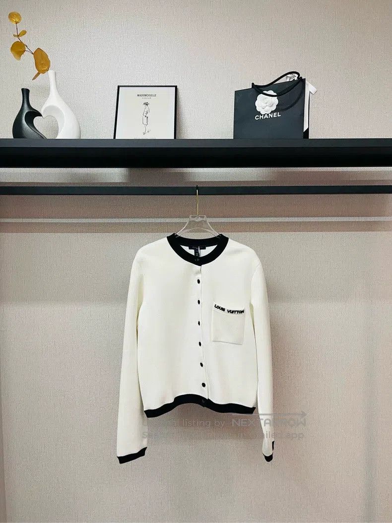 Louis Vuitton Louis Vuitton 24 black and white contrast knit jacket Size S / US 4 / IT 40 - 1 Thumbnail