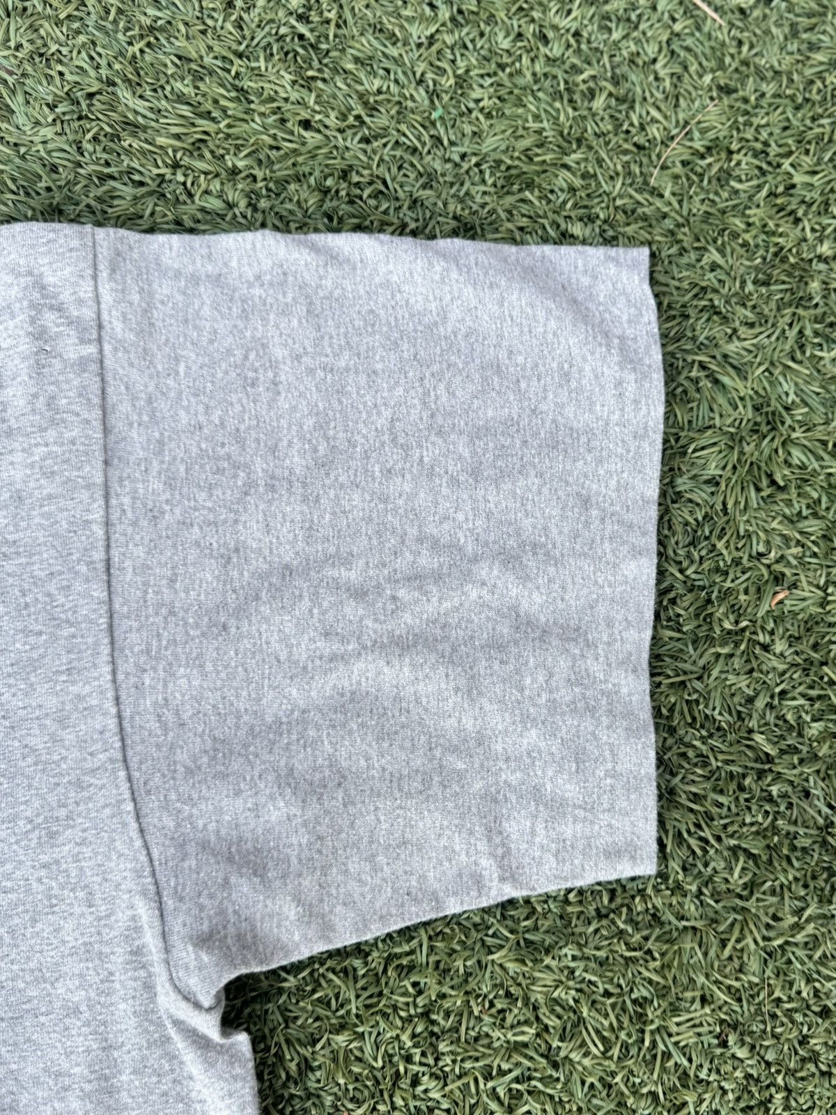 Nike Vintage 90s Nike Gray Pocket Tee T Shirt White Tag XXL USA Size US XXL / EU 58 / 5 - 4 Thumbnail