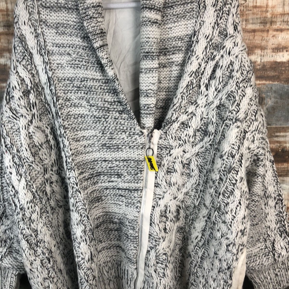 Aran Isles Knitwear Jeansis White Cardigan cable Knitwear #A1995 Size US XL / EU 56 / 4 - 4 Thumbnail