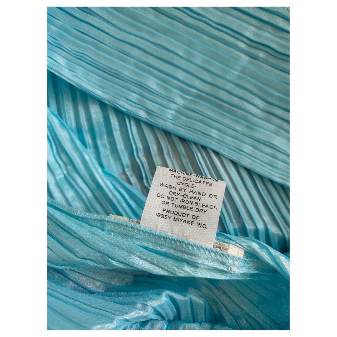 Pleats Please Issey Miyake Pleats Please Mimi Yokoo Carnation Madame T AW00 Size ONE SIZE - 9 Thumbnail