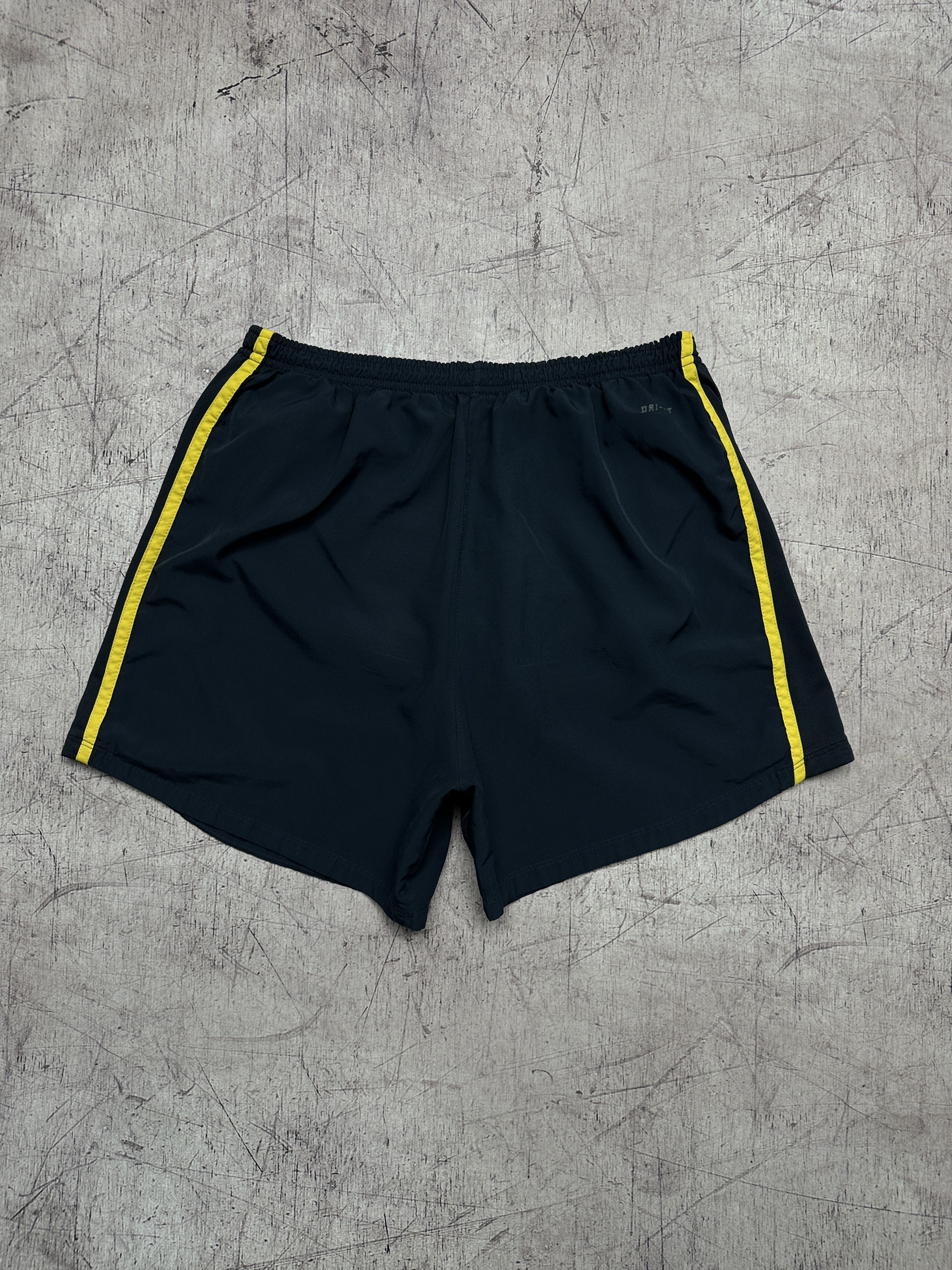 Nike Nike Dri Fit Vintage Mens Shorts Size US 30 / EU 46 - 8 Thumbnail