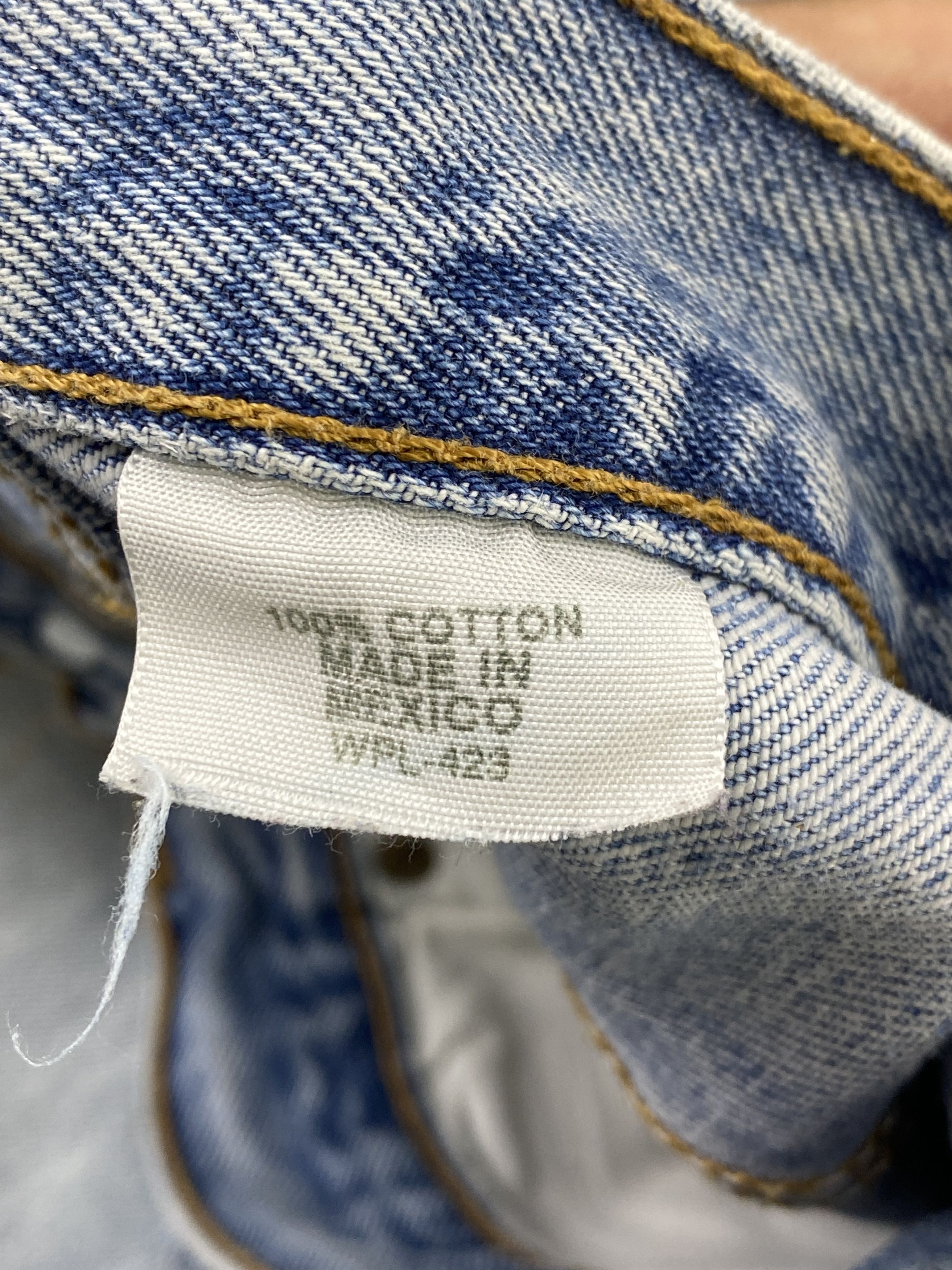 Levi's Vintage Levi's 501 Light Washed Distressed Jeans DP2326 Size US 31 - 12 Thumbnail