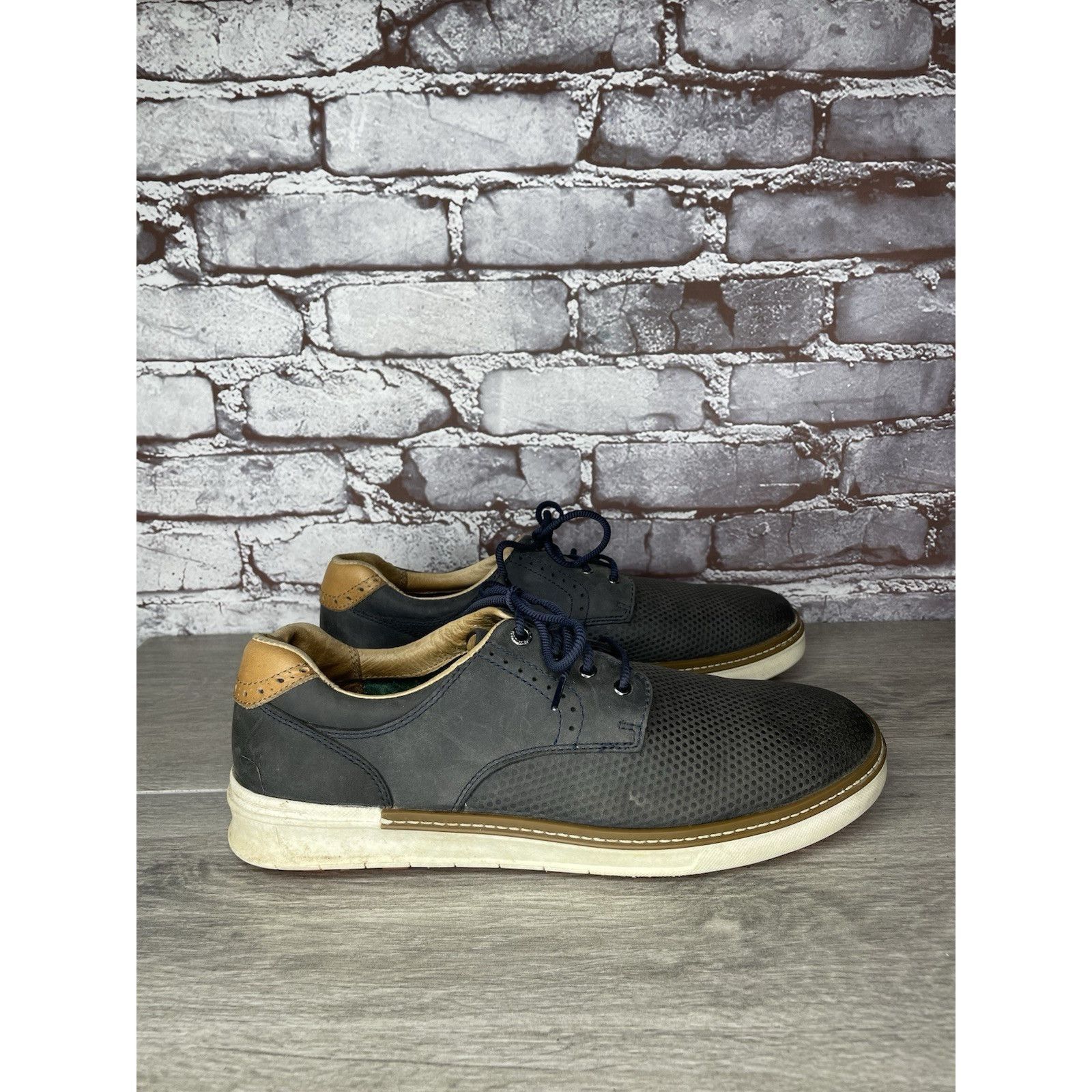 Johnston & Murphy JOHNSTON & Murphy 258459 MCGUFFEY NAVY LEATHER Lace GOLF SHO Size US 9 / EU 42 - 18 Thumbnail