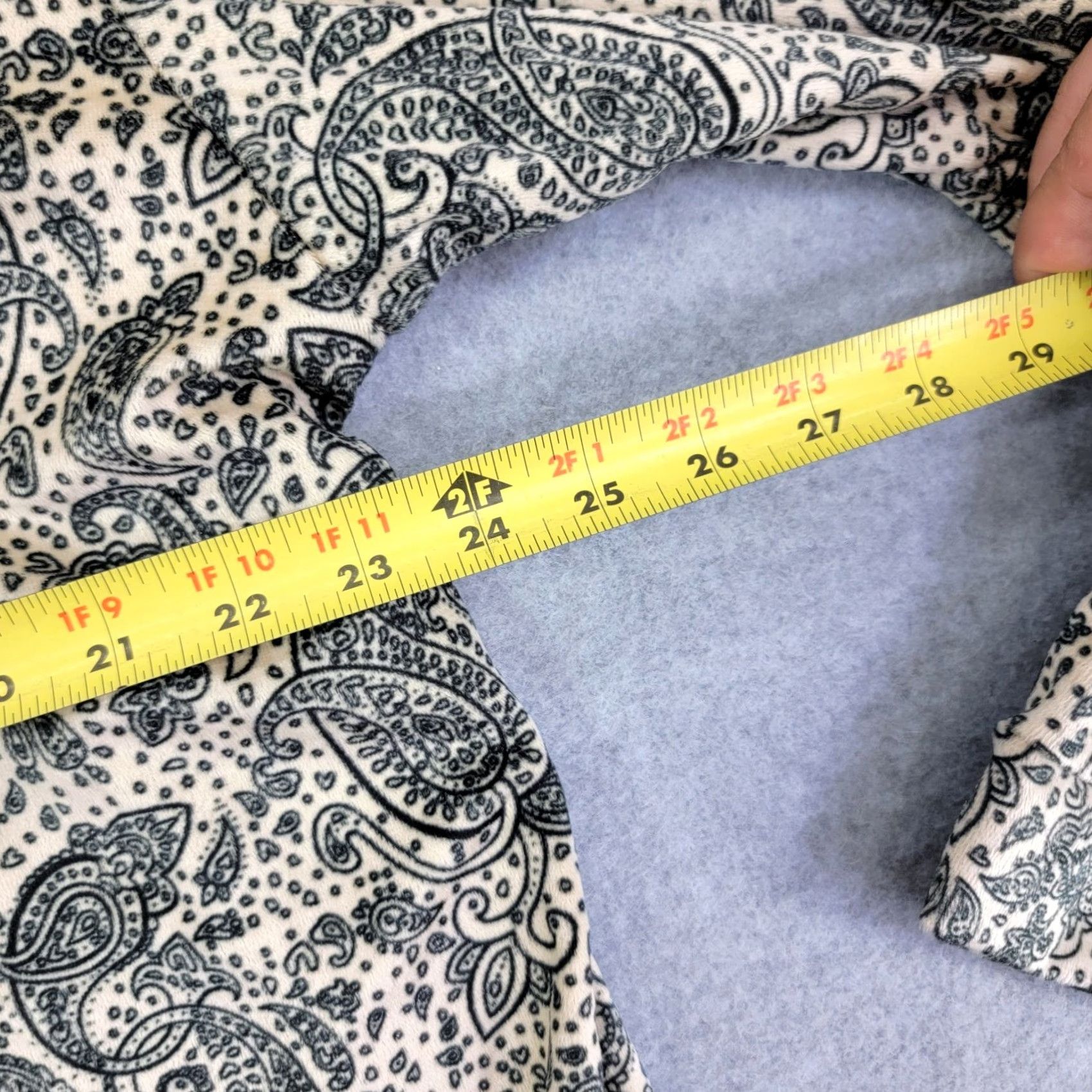 Vintage Dogg Supply By Snoop Dogg Pajamas Soft Mens XL Lounge Shirt beige paisley Pajama Top Mens XL beige Paisley Dogg Supply By Snoop Dogg Size US XL / EU 56 / 4 - 7 Thumbnail