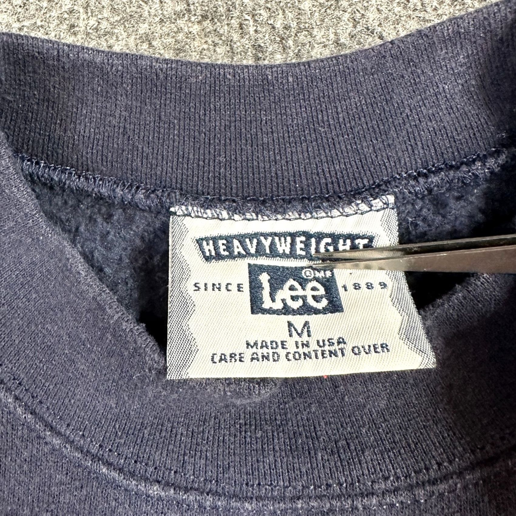Vintage Navy Sweatshirt M Blue Vintage Cotton Blend Lee Made in USA Mens Sweatshirt Pullover USA 90s Vintage Style (if applicable) Size US M / EU 48-50 / 2 - 3 Thumbnail