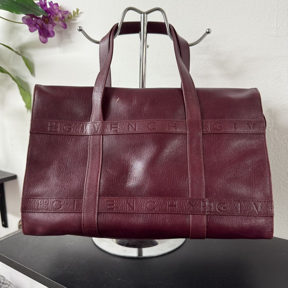 Givenchy Authentic Vintage Givenchy Leather Mahogany Red Handbag Size ONE SIZE - 2 Thumbnail