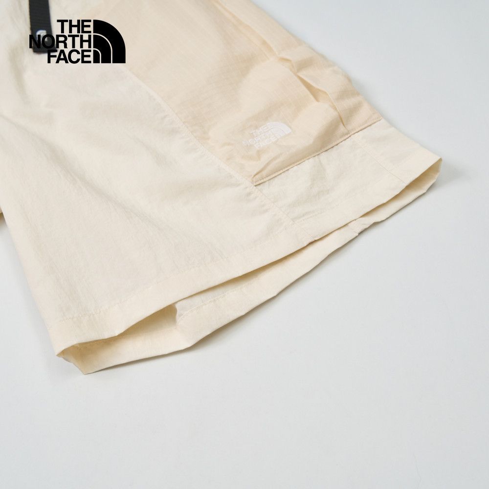 The North Face Urban Exploration FABRIC MIX POCKET UNISEX SHORTS Size US 32 / EU 48 - 8 Thumbnail