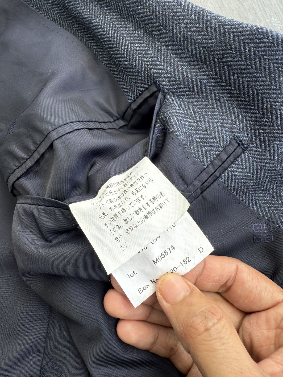 Givenchy 2004 GIVENCHY Atelier Herringbone Twill Wool Blazer Jacket Size 40L - 7 Thumbnail