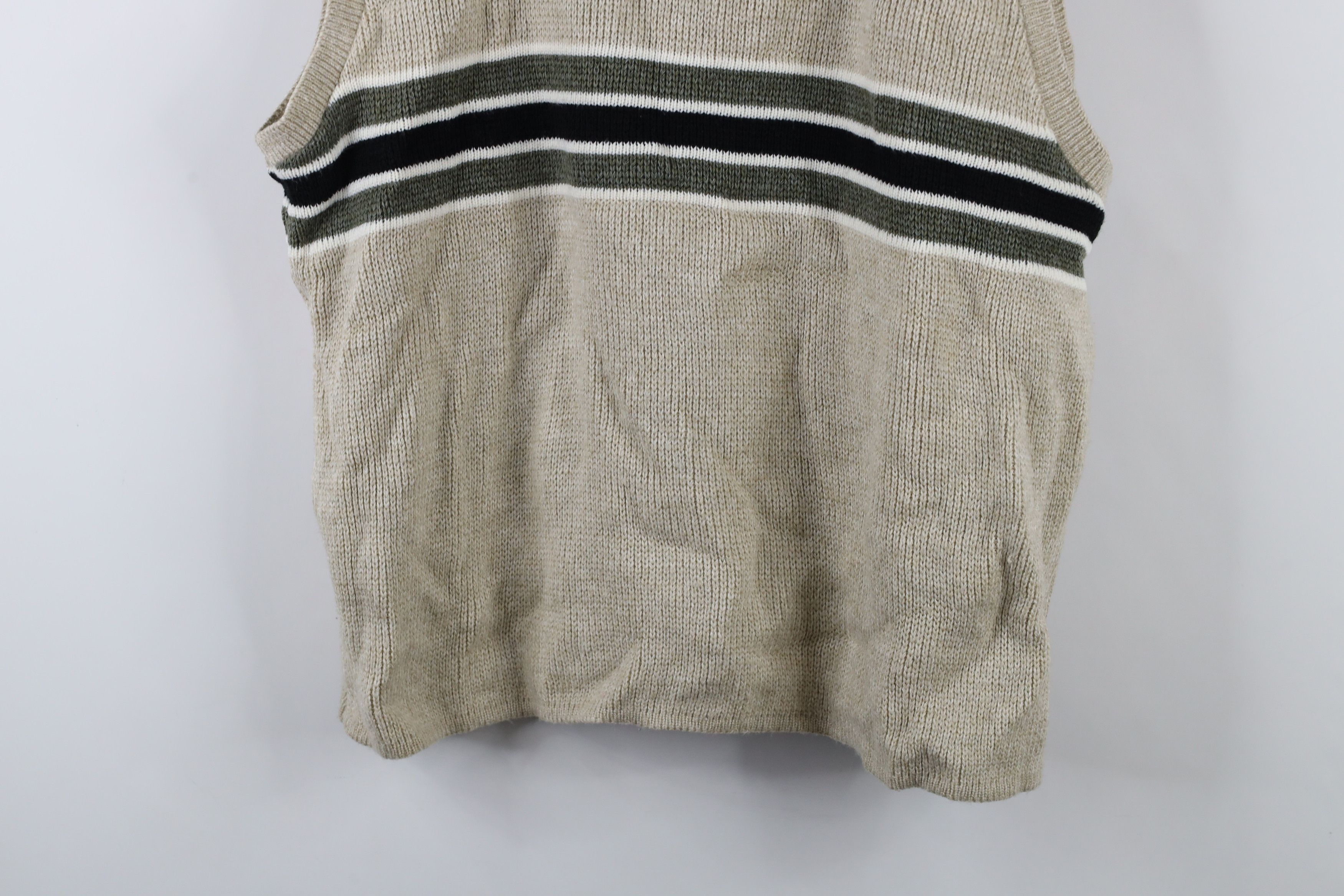 Vintage Vintage 90s Streetwear Ribbed Knit V-Neck Sweater Vest USA Size US L / EU 52-54 / 3 - 3 Thumbnail