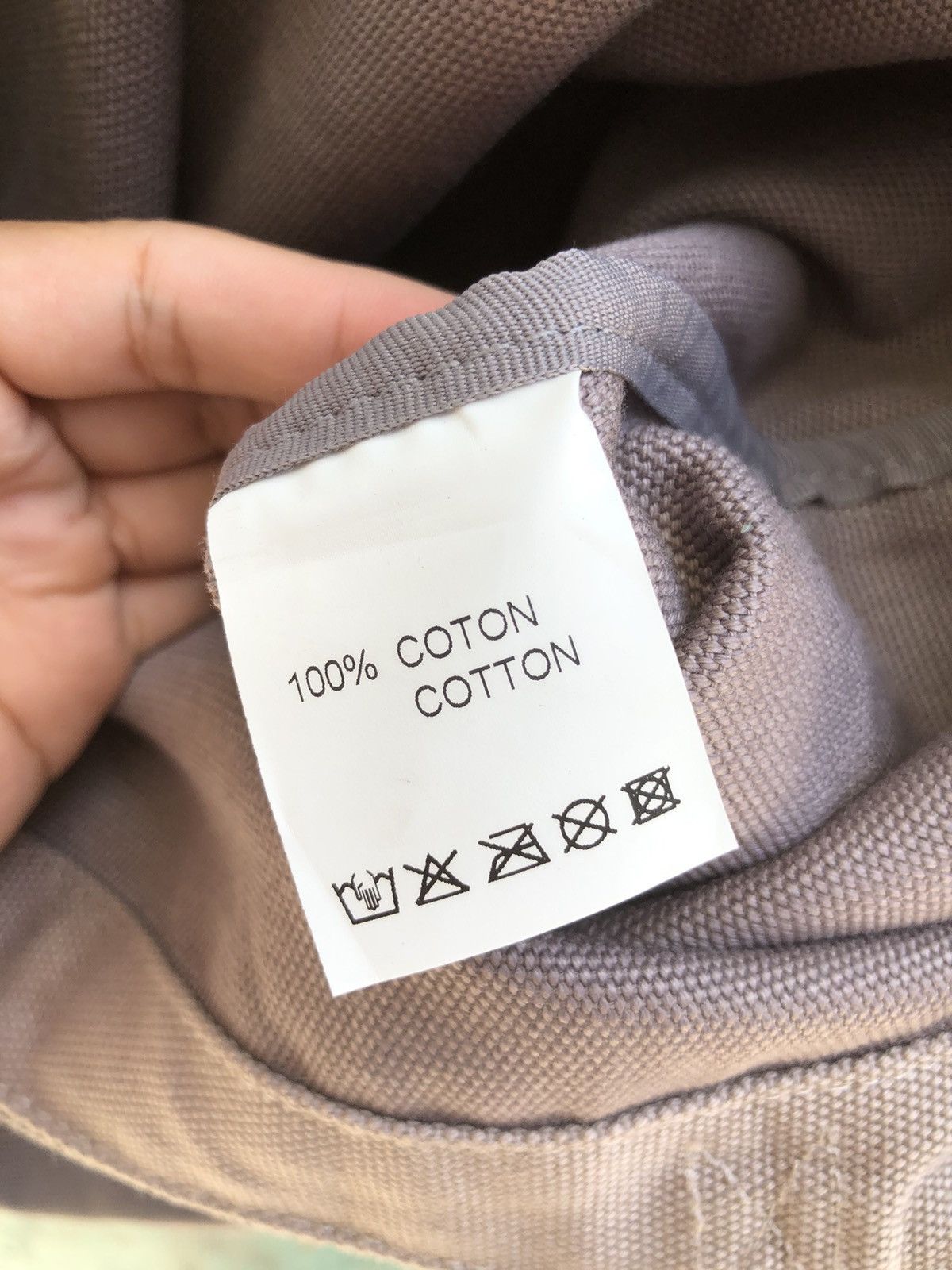 Fondation LV Grey tote bag