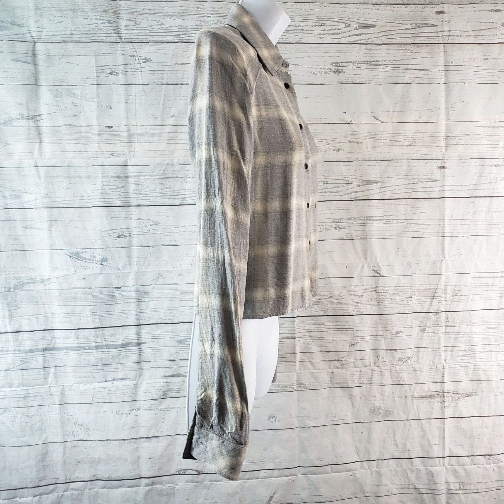 Vintage R+A Womens Button Front Crop Top XS Gray Plaid Long Sleeve Rayon Shirt Size XS / US 0-2 / IT 36-38 - 3 Thumbnail