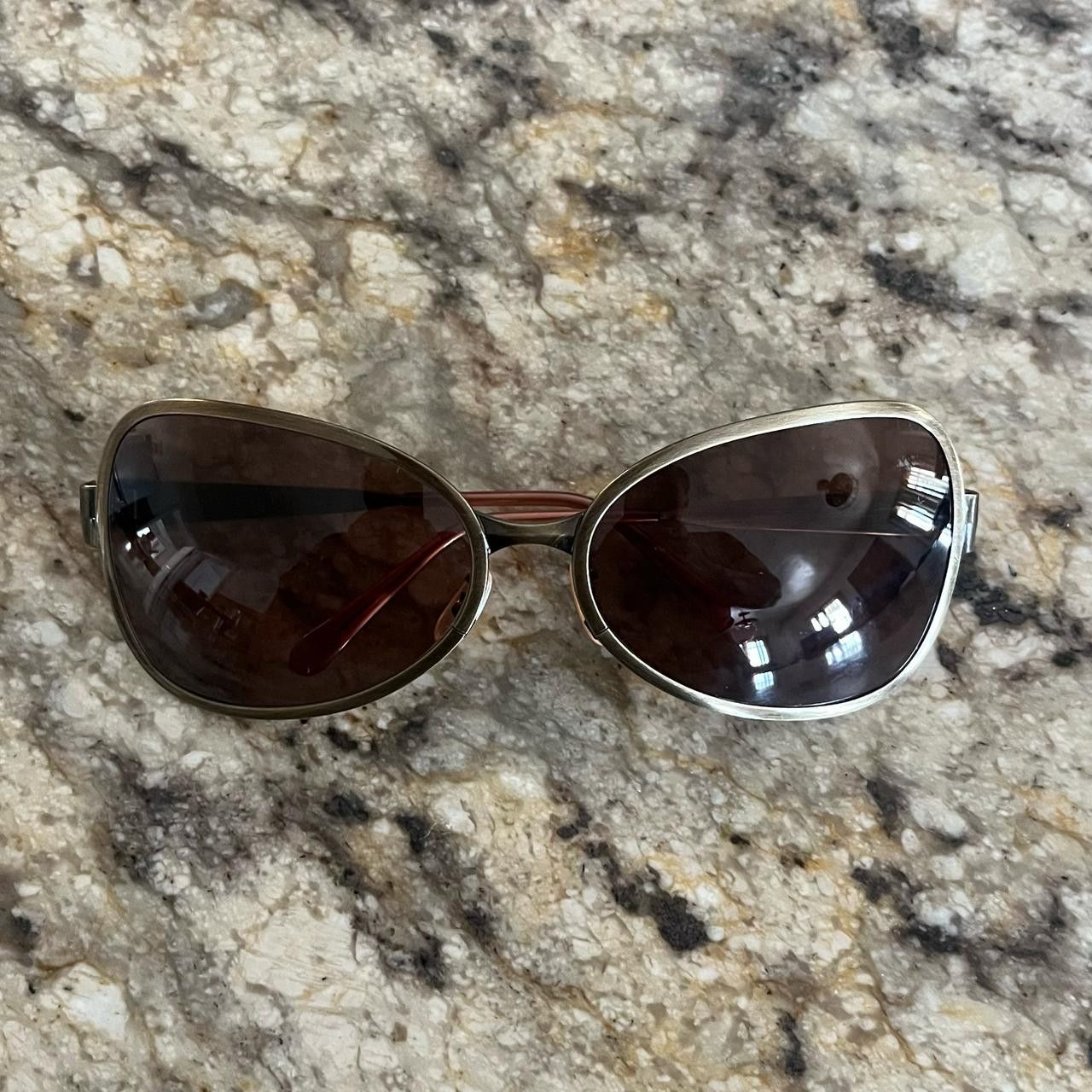 Lunettes De Soleil Oliver Peoples OP-524 MBK - Monture Noire Métal, Verres Rouges - Fabriqué Au Japon - Neuf Avec étiquettes