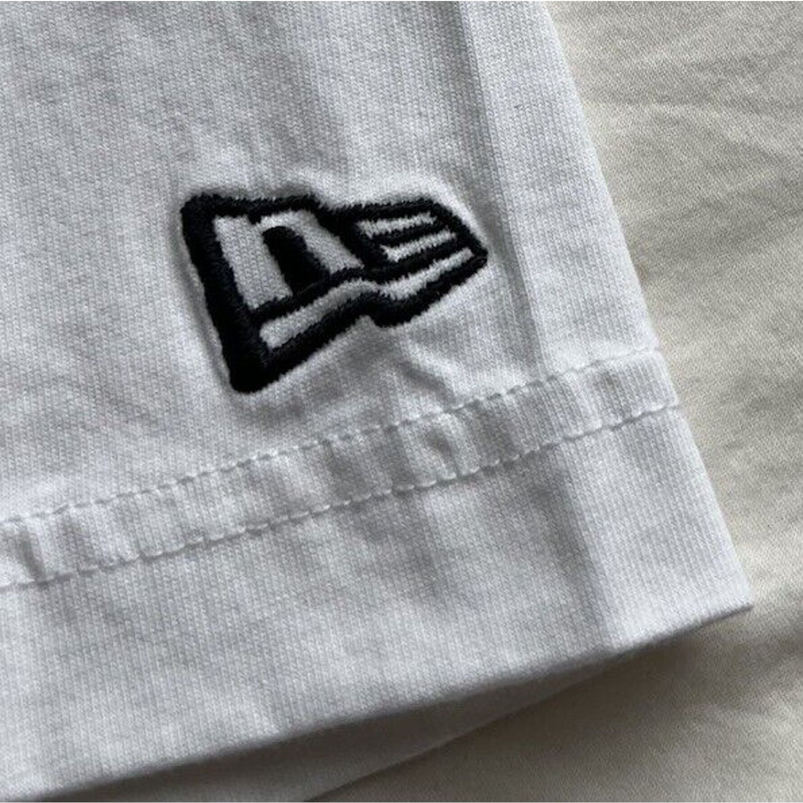 Born X Raised Born X Raised x New Era Raiders Mens L T-Shirt Las Vegas NFL Size US L / EU 52-54 / 3 - 6 Thumbnail
