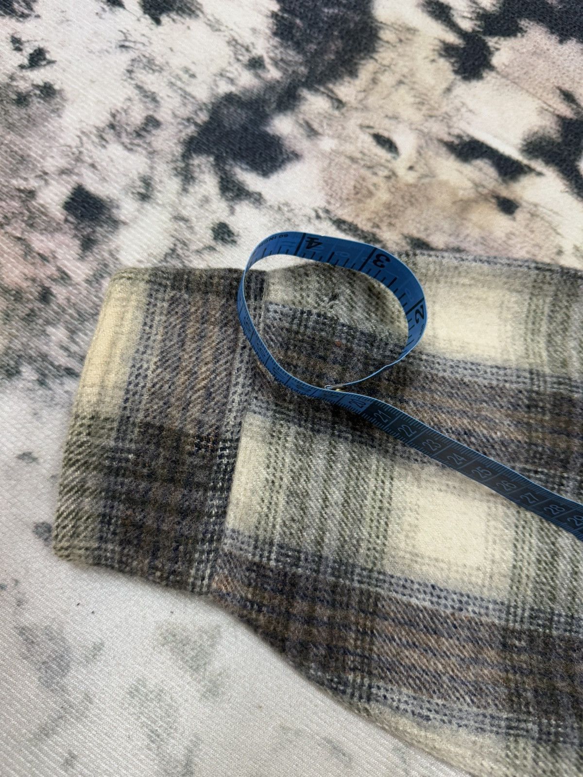 Japanese Brand × Uniqlo × Vintage Vintage 90s Uniqlo Plaid Tweed Chekered Flanel Wool Jacket Size US L / EU 52-54 / 3 - 17 Thumbnail