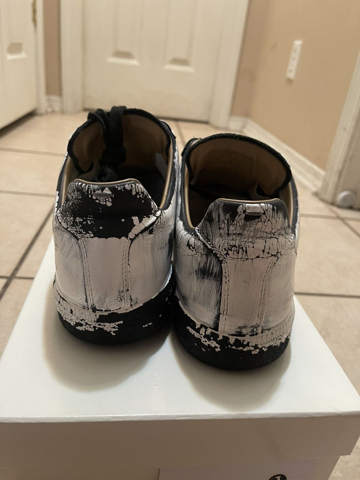 Maison Margiela Maison Margiela Replica GAT Bianchetto Paint 43 OG All Size US 10.5 / EU 43-44 - 4 Thumbnail