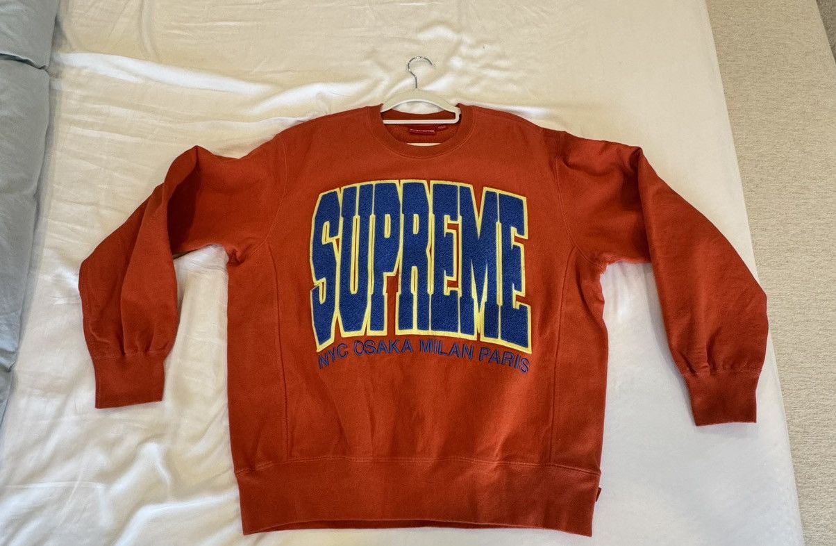 Supreme Supreme Collegiate Logo Crewneck Size US M / EU 48-50 / 2 - 1 Thumbnail