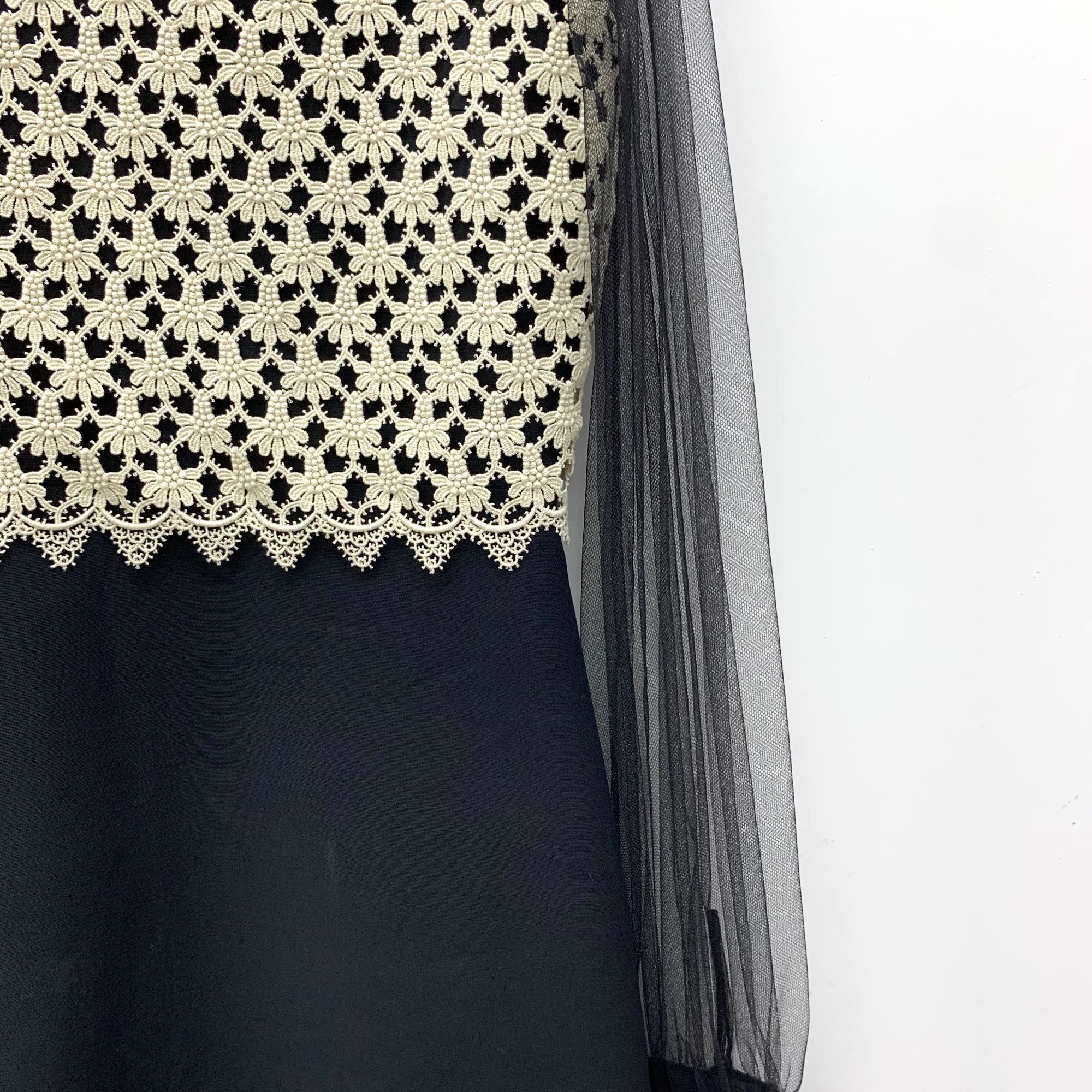 Gucci Gucci Black Lace Floral Patchwork Wool Dress With Sheer Slee Size M / US 6-8 / IT 42-44 - 5 Thumbnail