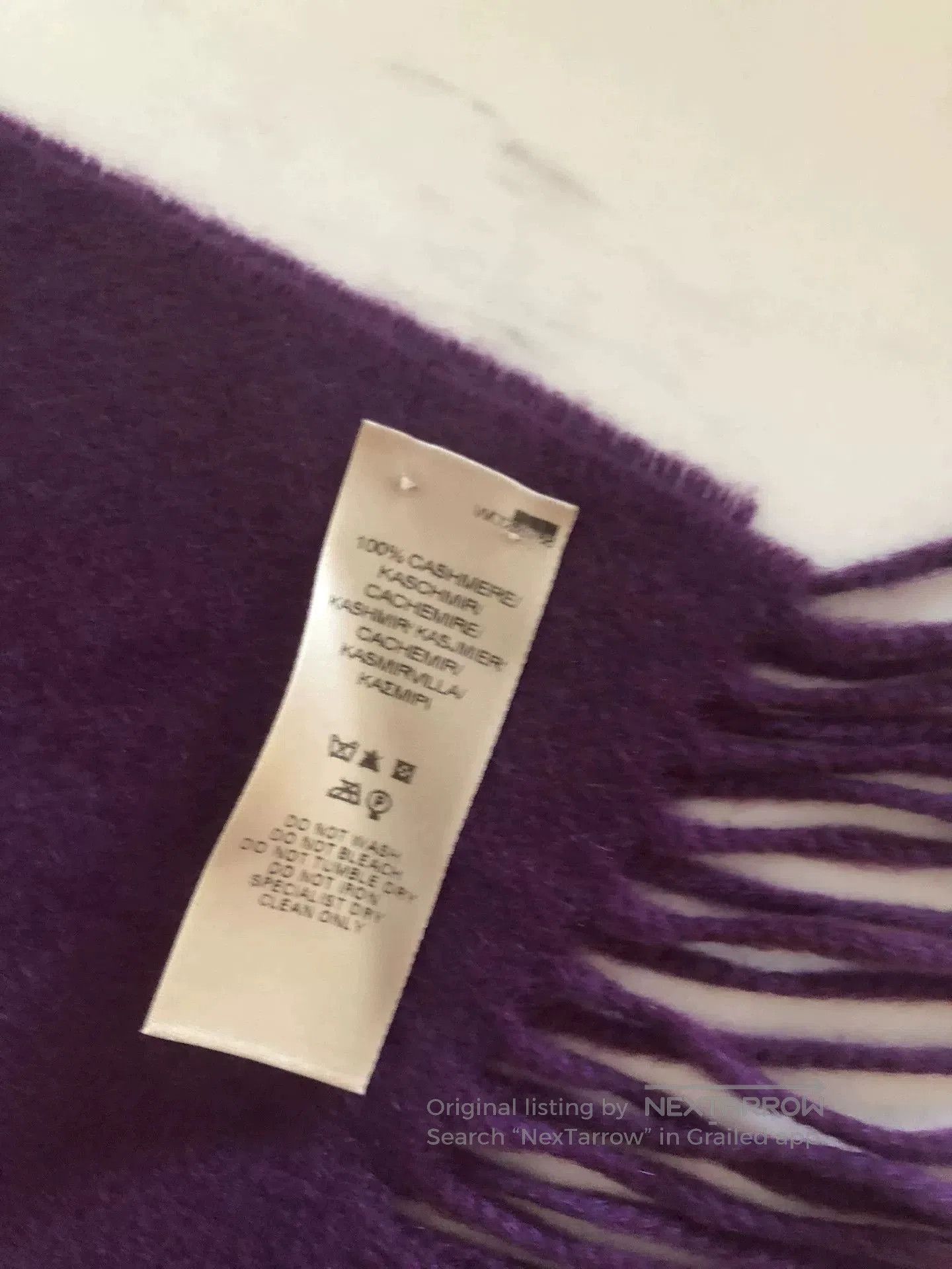 Burberry Burberry Purple Cashmere Scarf with Fringe. Size ONE SIZE - 2 Thumbnail