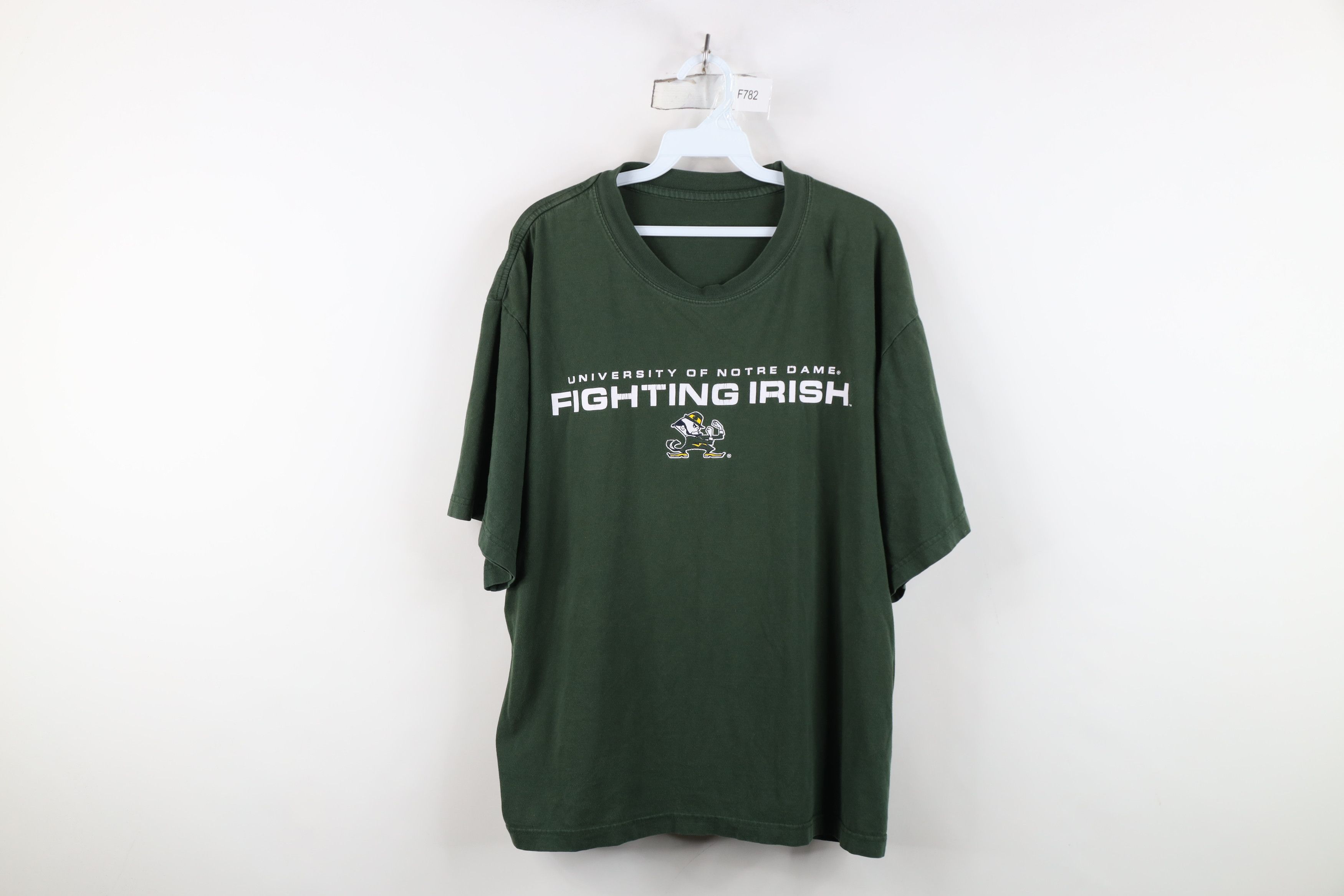 Vintage Vintage Spell University of Notre Dame Fighting T-Shirt Size US XL / EU 56 / 4 - 1 Thumbnail