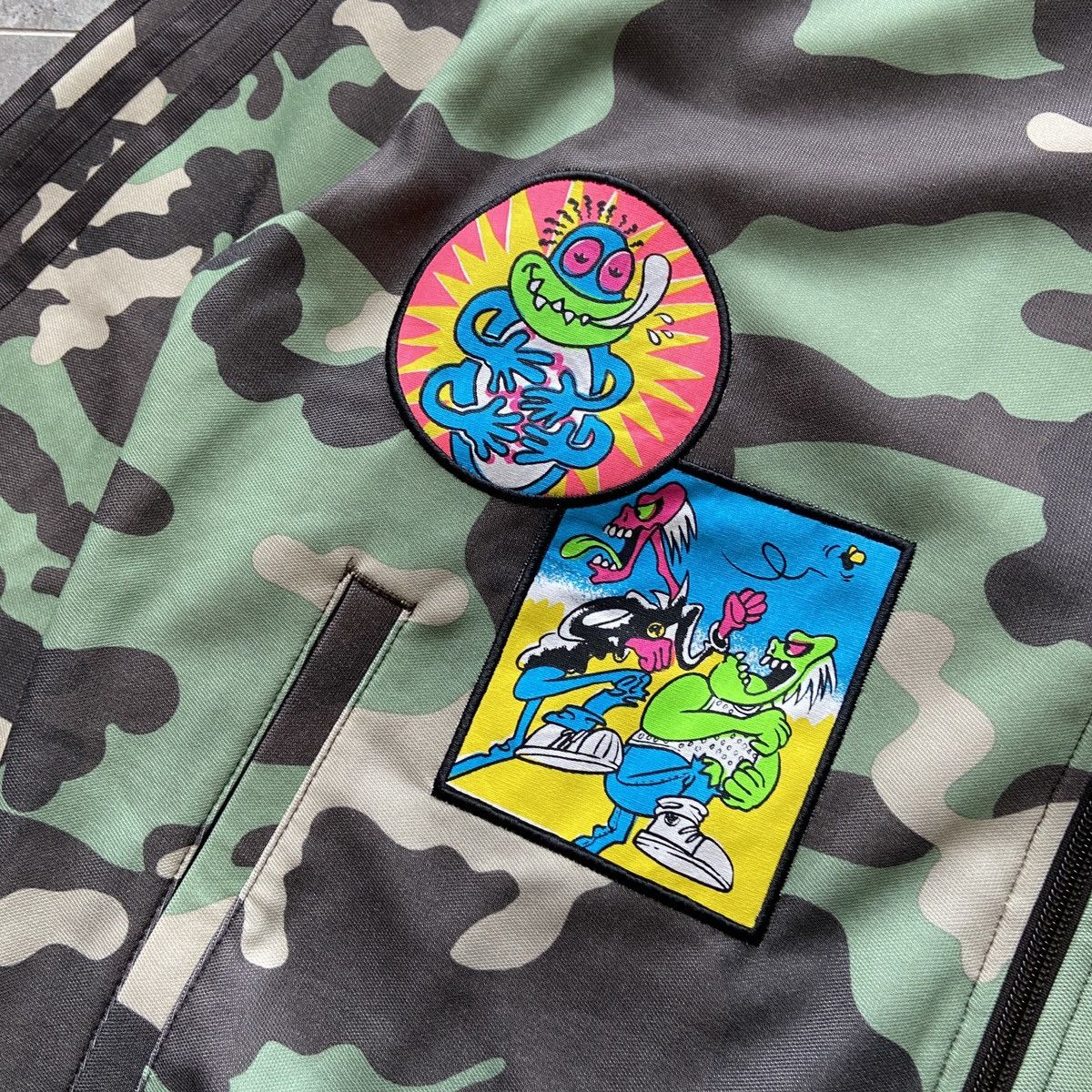 Adidas × Jeremy Scott Rare Adidas × Jeremy Scott track jacket H53369 Size US M / EU 48-50 / 2 - 6 Thumbnail