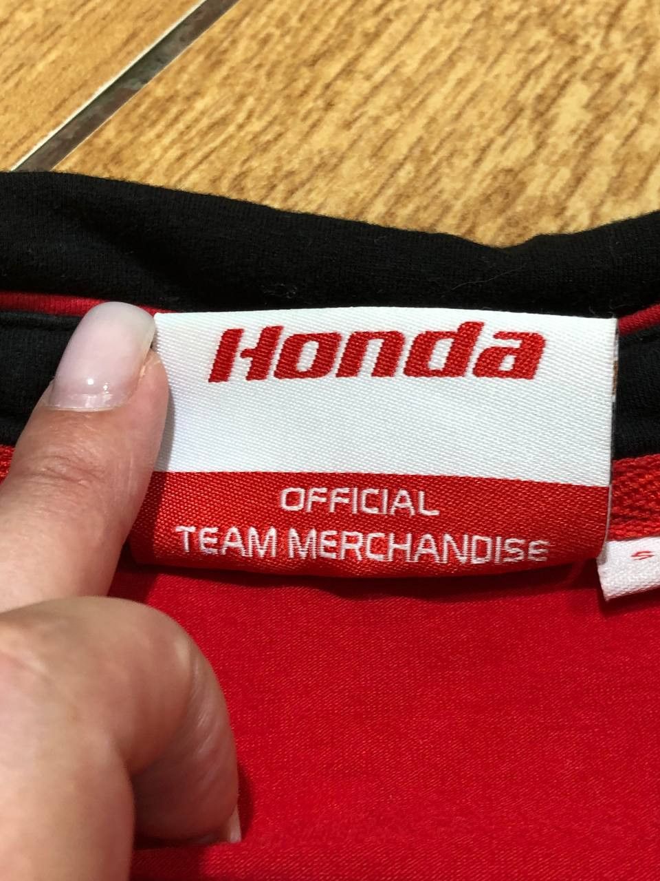 Honda Vintage Team Honda LCR Racing Motorsport Jersey Size S Size US S / EU 44-46 / 1 - 3 Thumbnail