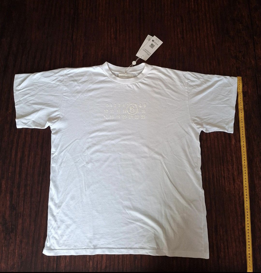 Maison Margiela White Maison Margiela Line 6 T-shirt Size US S / EU 44-46 / 1 - 3 Thumbnail