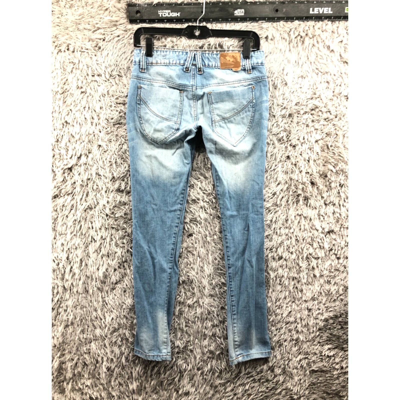 Bench Bench Slim Straight Jeans 26 Mens Mid Blue Wash Denim 5-Pocket Belt Loops Regular Length Inseam 30in Size US 26 / EU 42 - 5 Thumbnail