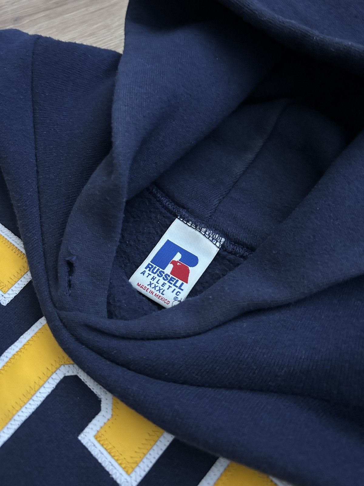Russell Athletic × Vintage Vintage Russel Athletic UCD Super oversized Hoodies Size US XXL / EU 58 / 5 - 5 Thumbnail