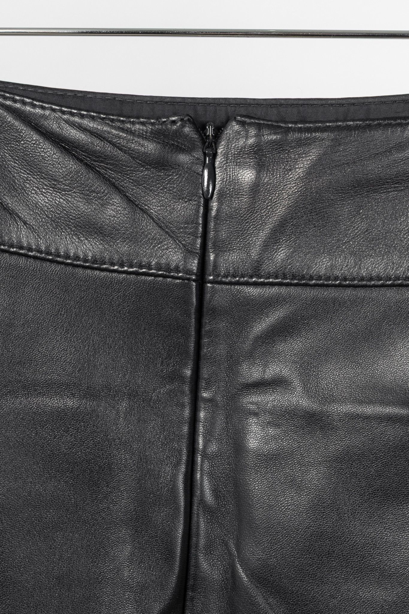 Escada Escada Black Lamb-Leather Pencil Skirt Size 30" / US 8 / IT 44 - 6 Thumbnail