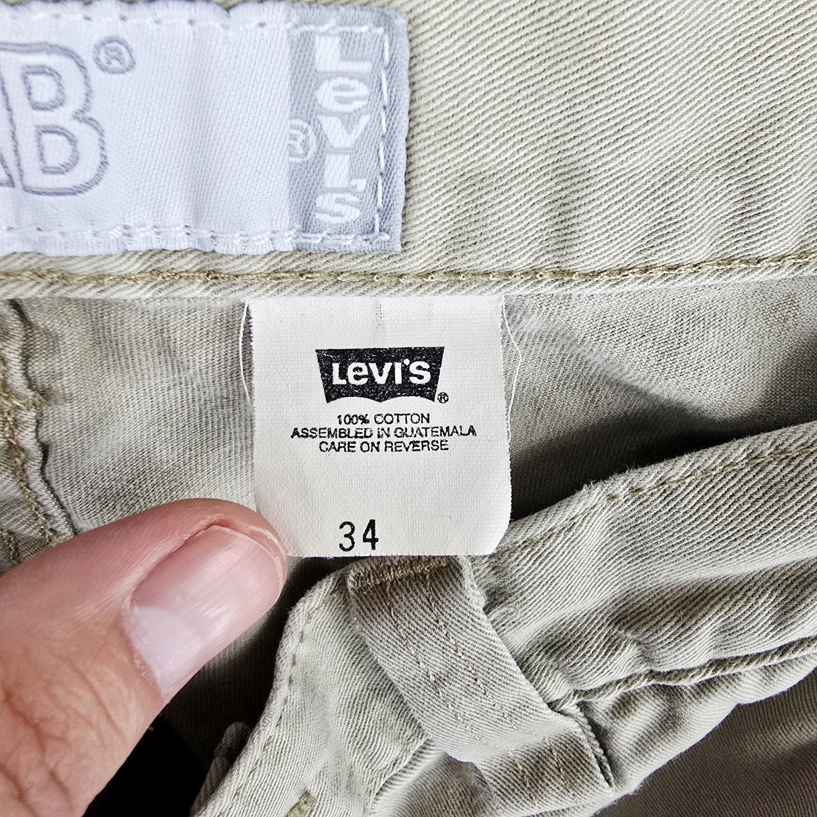 Levi's Vintage Levis Silvertab Shorts Mens 34 Beige Cargo Baggy Size US 34 / EU 50 - 6 Thumbnail