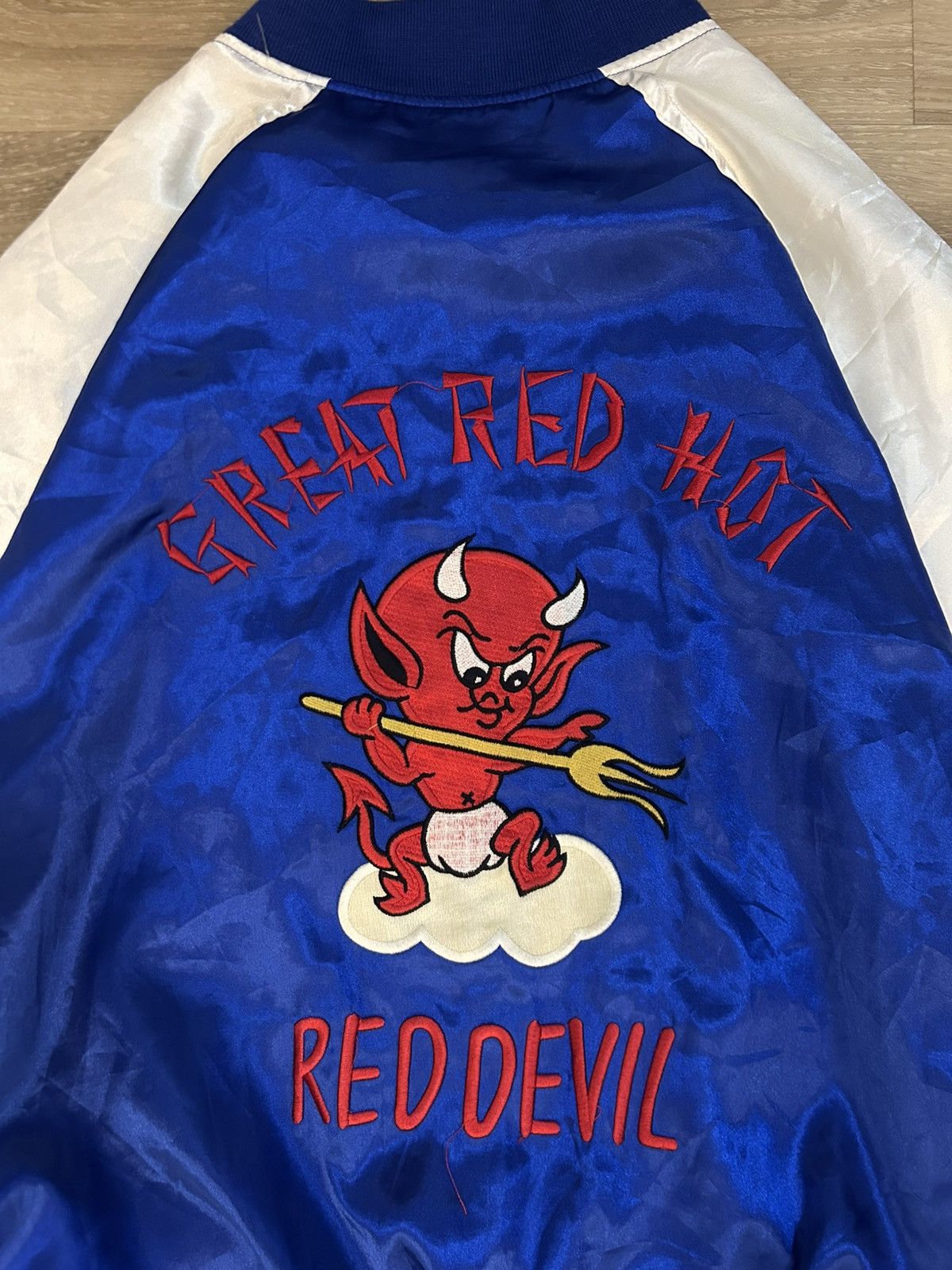 Japanese Brand 🔥RARE VINTAGE "GREAT RED HOT" RED DEVIL PARODY BOMBER JACKET Size US L / EU 52-54 / 3 - 9 Thumbnail