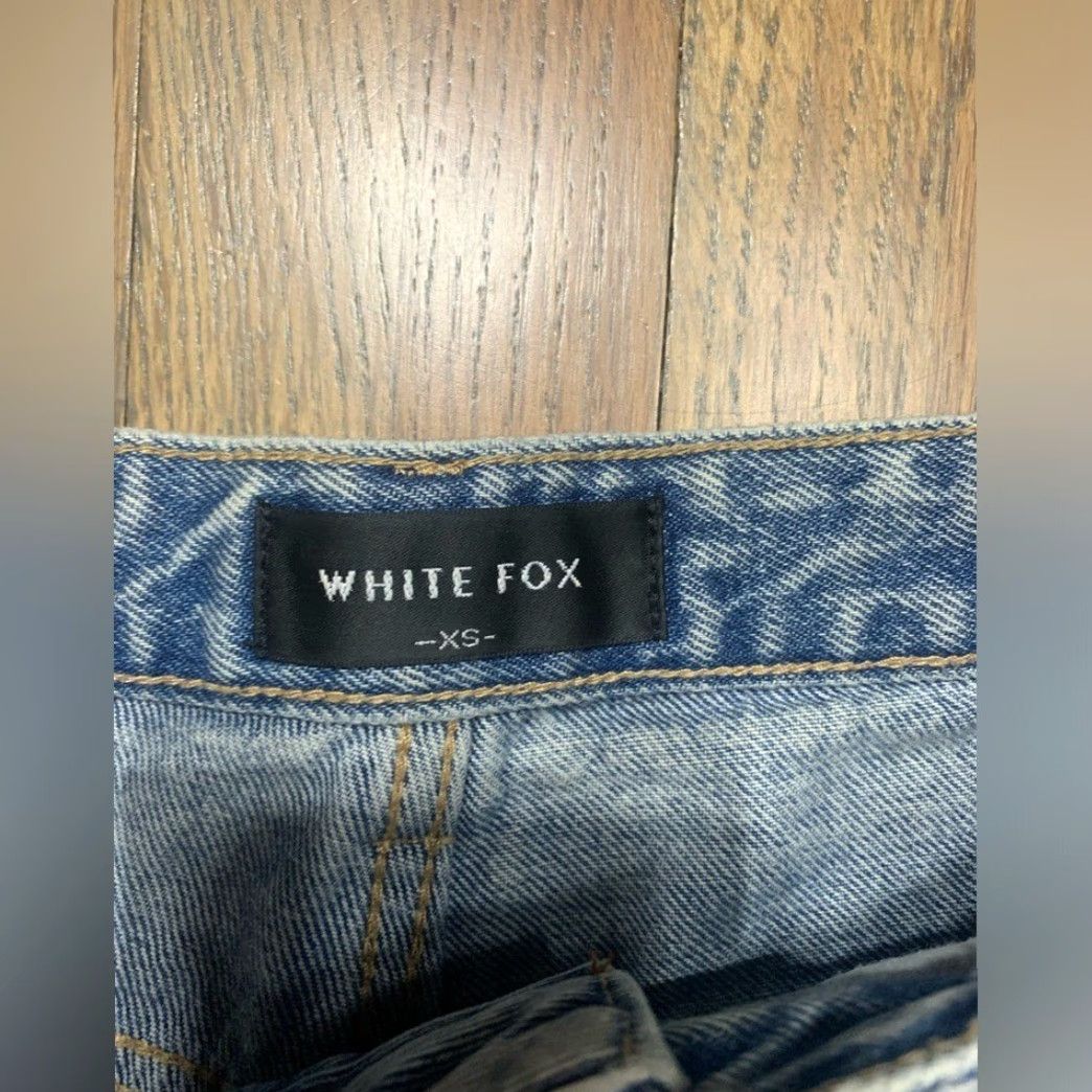 Vintage White Fox Boutique Jeans XS Women Maternity Blue Jeans XS White Fox Jeans Womens XS Blue Maternity stain butt (avoid N/A) Size 26" / US 2 / IT 38 - 3 Thumbnail