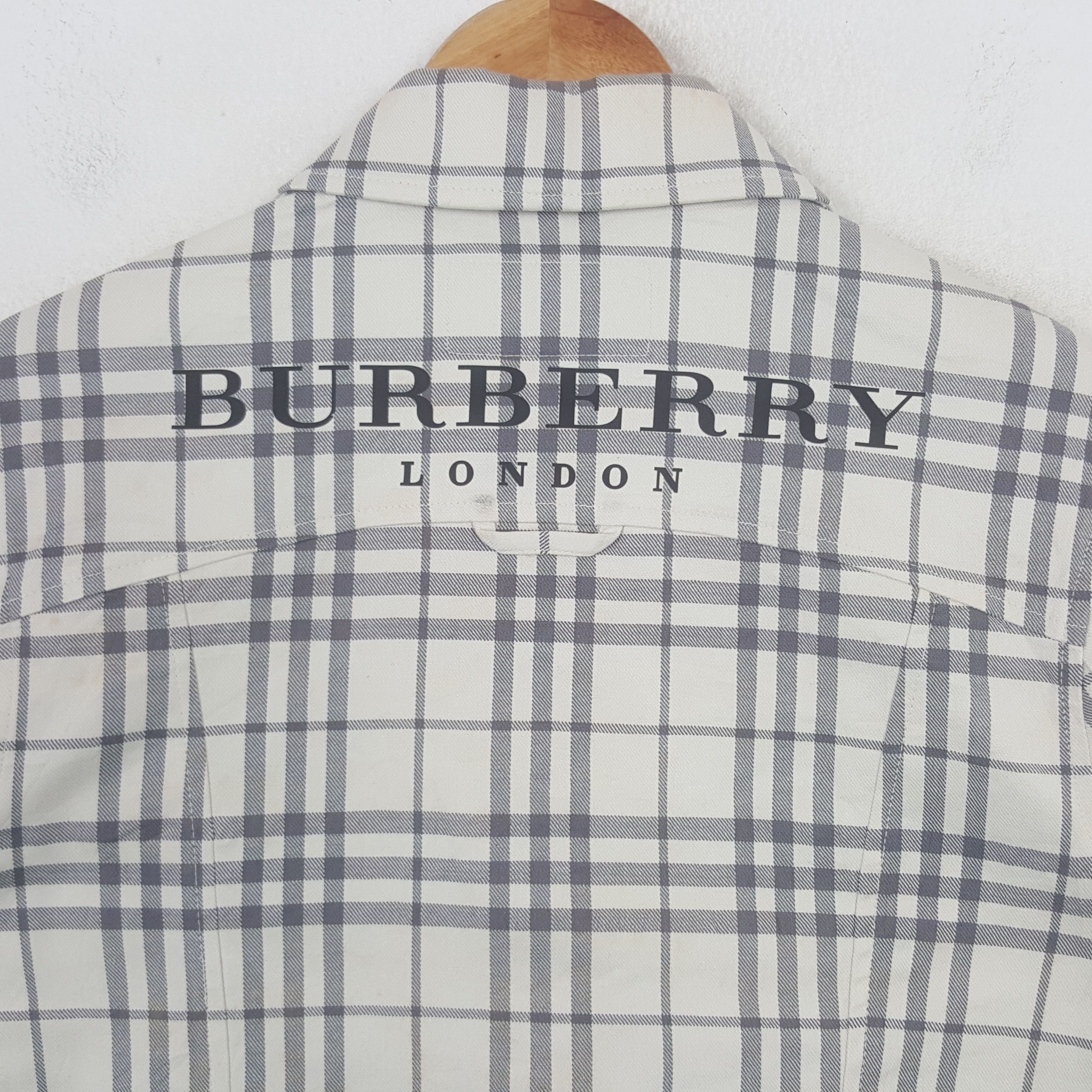 Burberry Vintage Burberry Nova Check Designer Brand Jacket C298N18 Size XS / US 0-2 / IT 36-38 - 2 Thumbnail