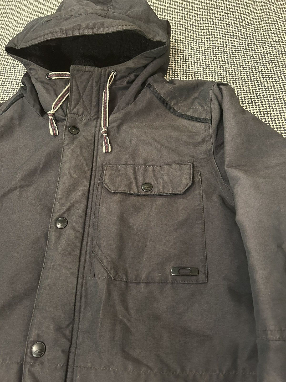 Oakley Vintage Oakley Ski Jacket size M Size US M / EU 48-50 / 2 - 3 Thumbnail