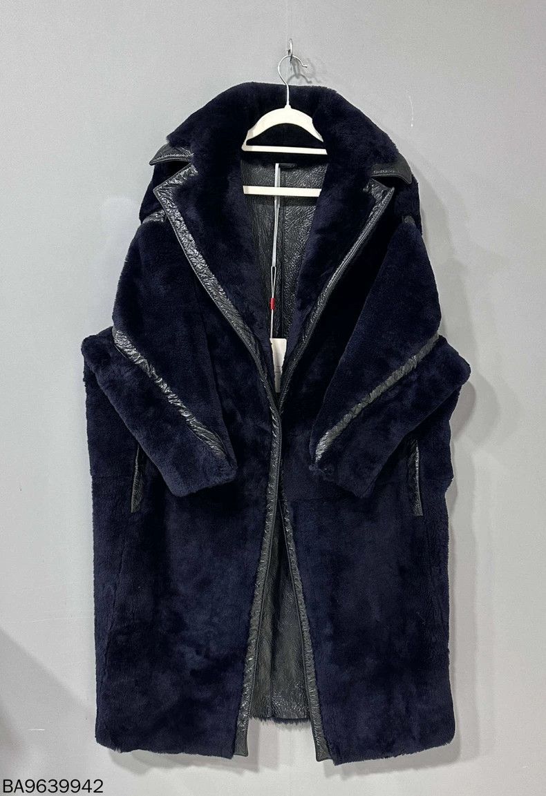 Max Mara Max Mara Fur One Teddy Coat Size M / US 6-8 / IT 42-44 - 1 Thumbnail