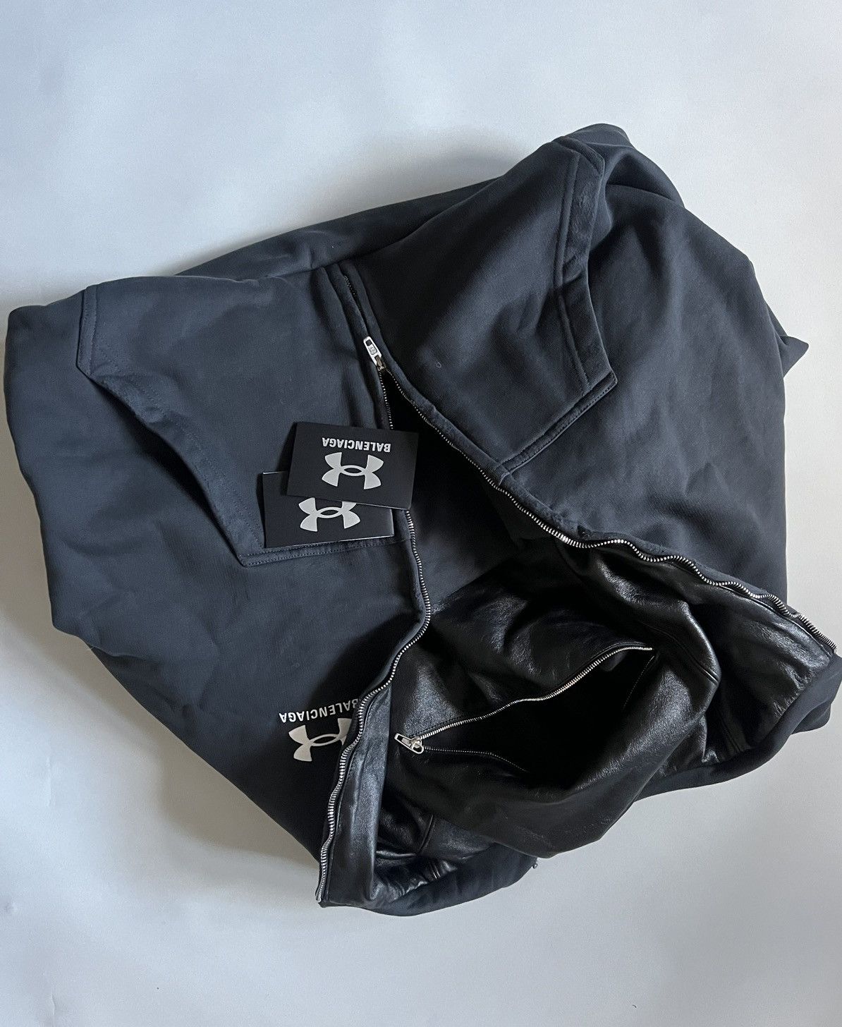 Balenciaga × Under Armour Balenciaga Under Armour Hoodie Bag Size ONE SIZE - 7 Thumbnail