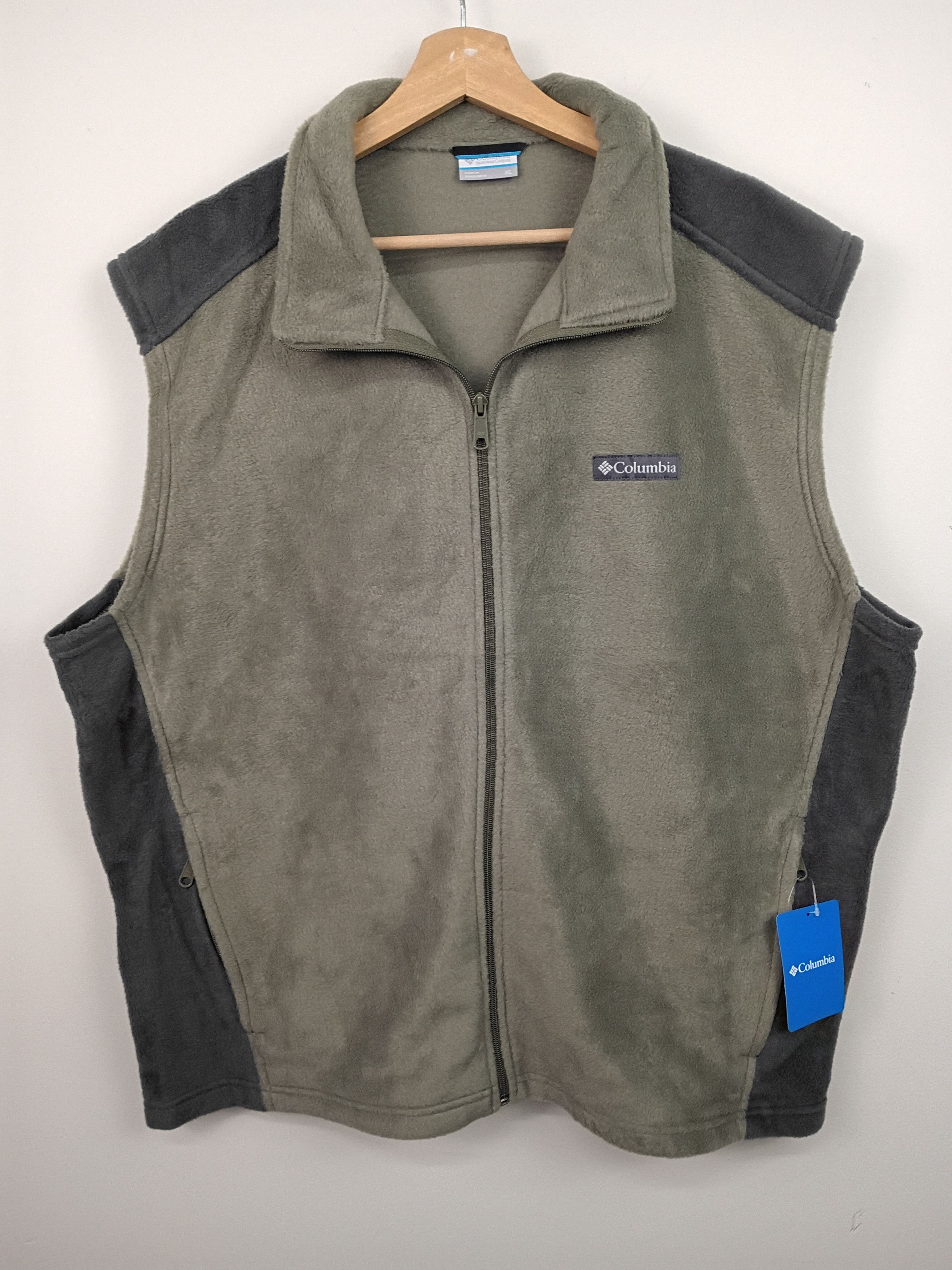 Vintage Vintage Columbia Deadstock Zip Up Fleece vest Size US XL / EU 56 / 4 - 1 Thumbnail