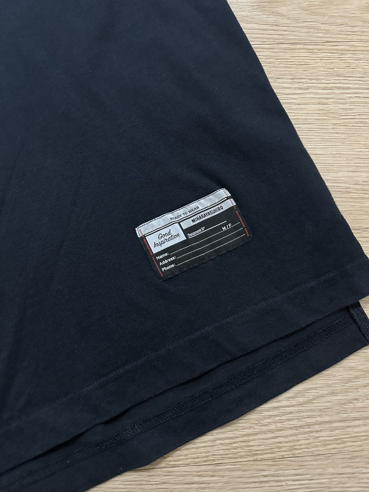 GU × Maison MIHARA YASUHIRO MIHARAYASUHIRO X GU Communications Good Inspiration L/S Tee Size US S / EU 44-46 / 1 - 7 Thumbnail