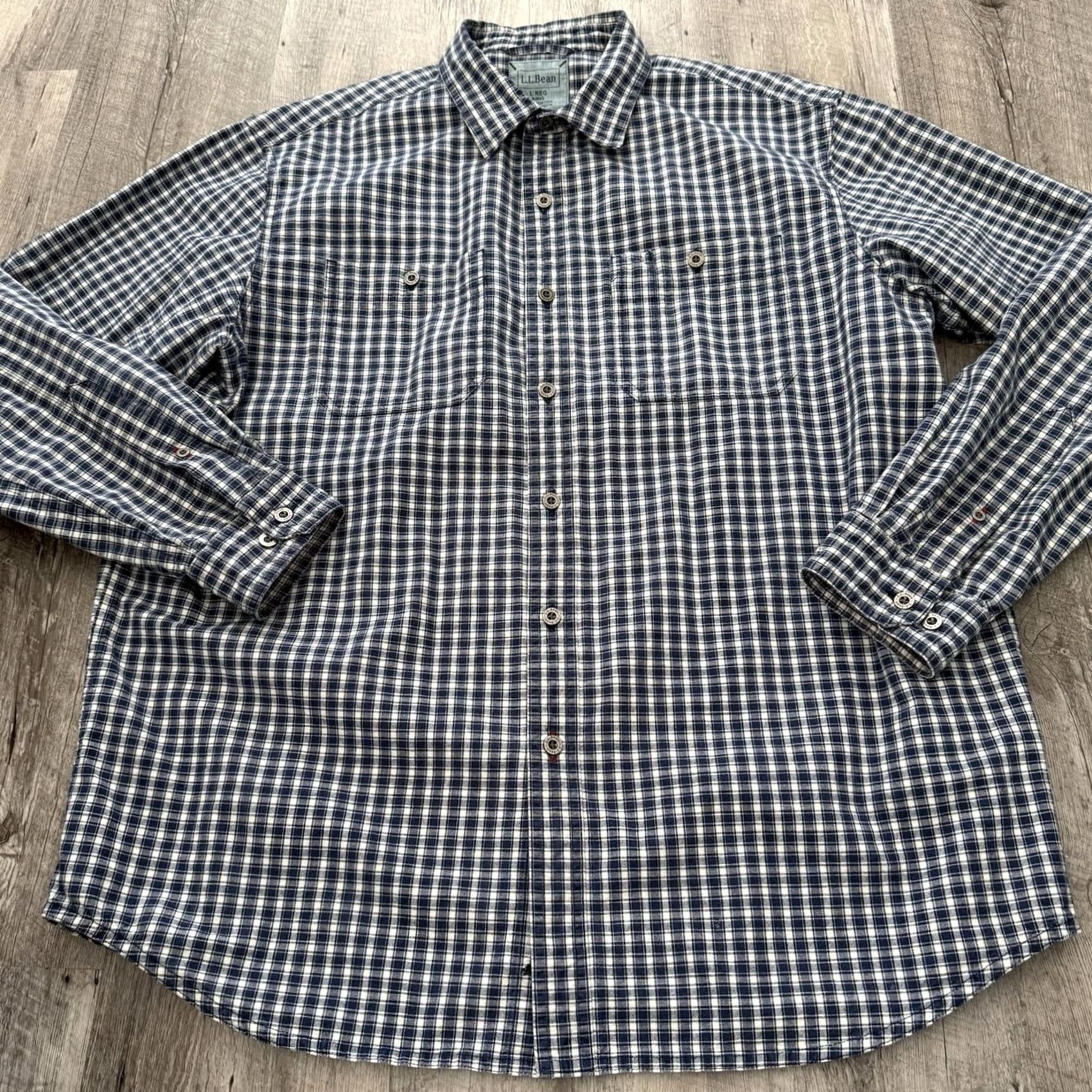 Vintage LL Bean Shirt Mens Large Reg Blue Plaid Metal Buttons Workwear Woven Outdoor Classic Utility Size US L / EU 52-54 / 3 - 3 Thumbnail