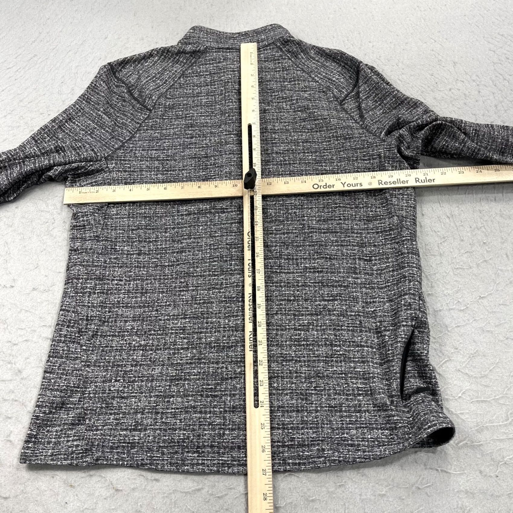 Lululemon Lululemon Jacket Mens Large Gray Heather 1/4 Zip Surge Pullover Logo Size US L / EU 52-54 / 3 - 6 Thumbnail