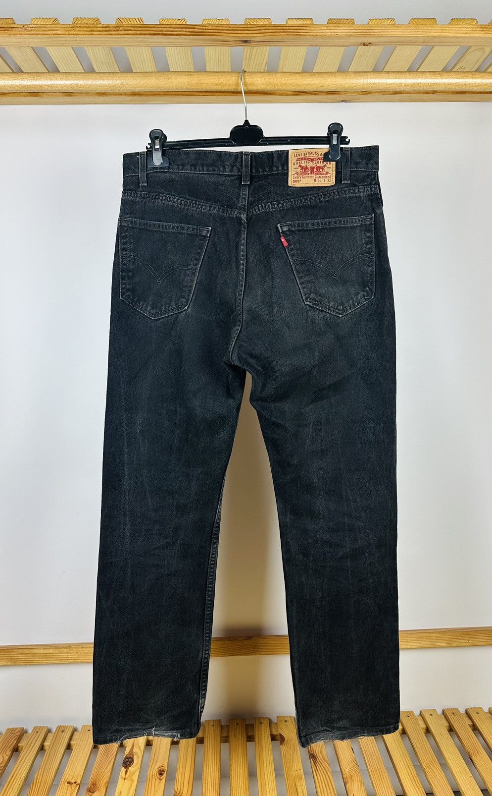 Levi's × Vintage Vintage Levi’s 505 Black Open Hem Denim Jeans Size US 36 / EU 52 - 1 Thumbnail