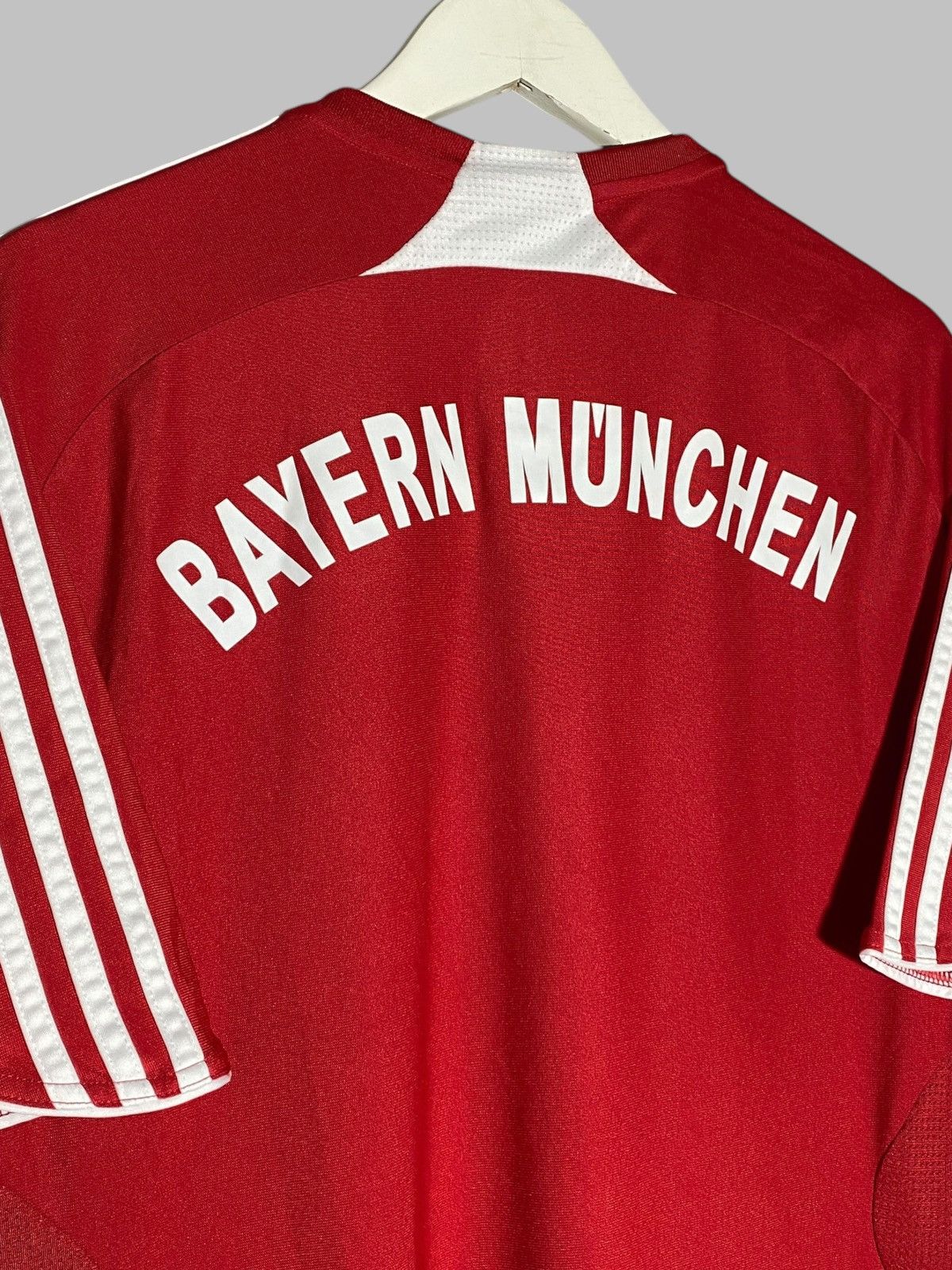 Adidas 🔥 BAYERN MUNCHEN ADIDAS 2000S FOOTBALL SHIRT Y2K RIBERY ERA Size US L / EU 52-54 / 3 - 11 Thumbnail