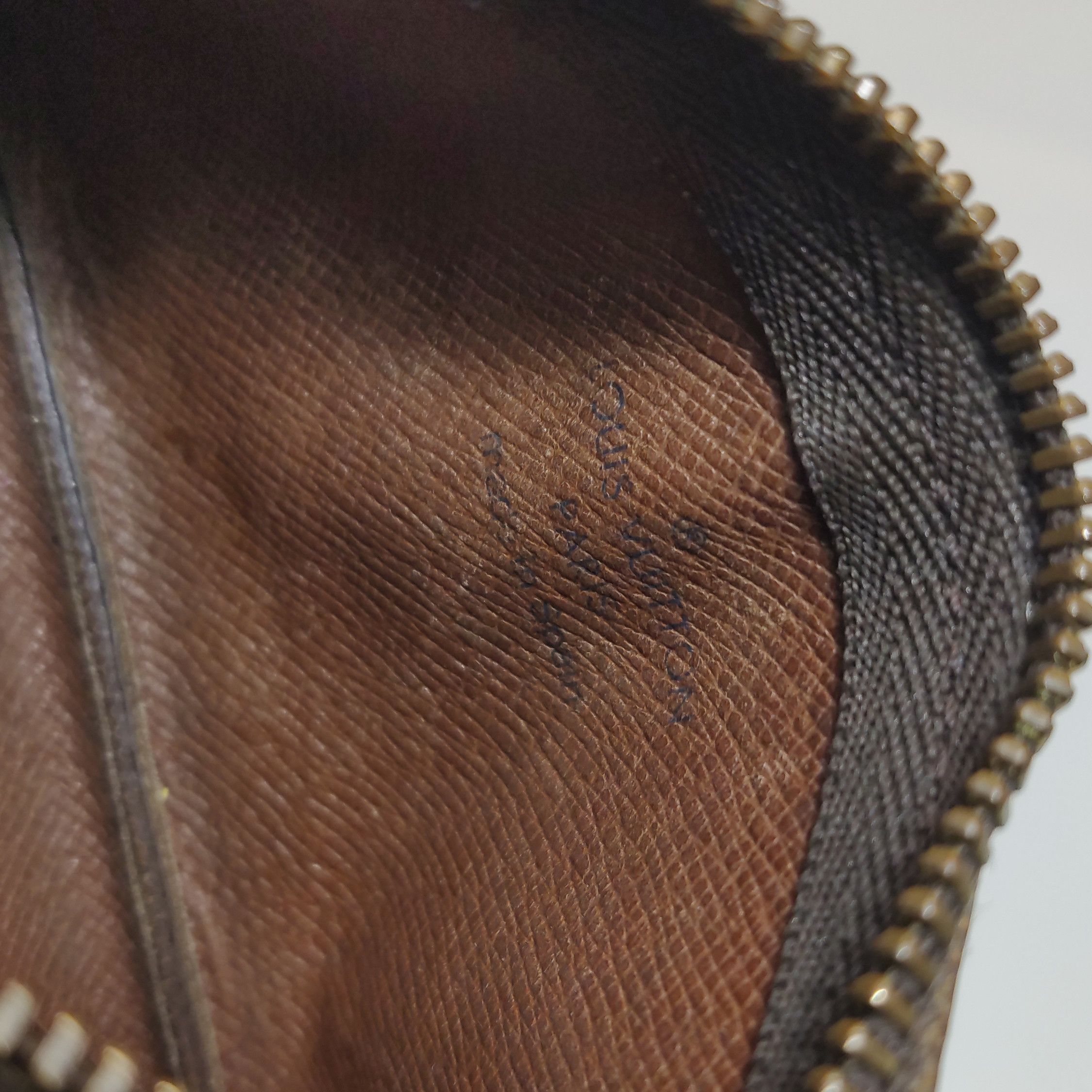 Louis Vuitton Louis Vuitton (LV) Monogram Print Zipper Coin Purse -y2506 Size ONE SIZE - 4 Thumbnail