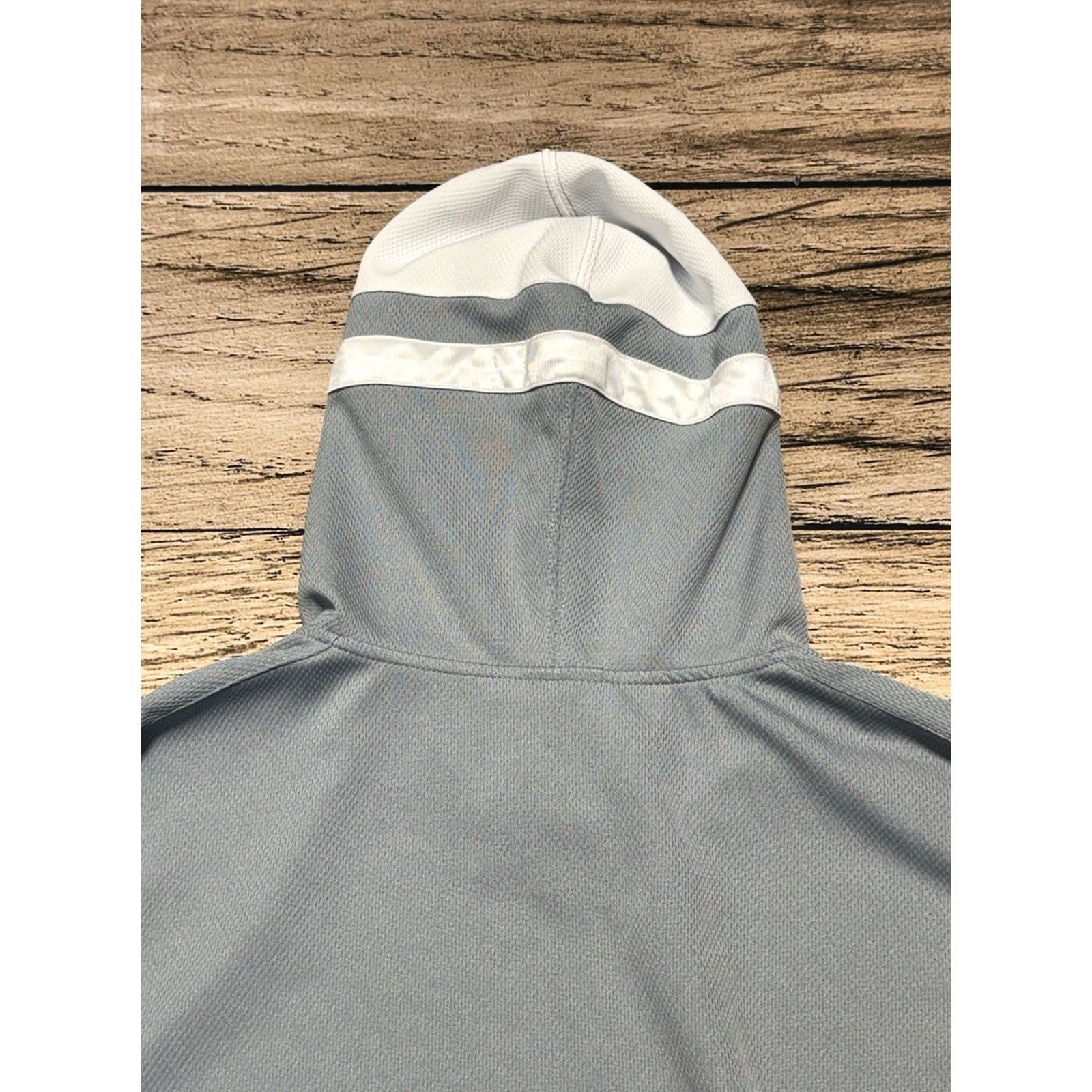 Nike VINTAGE Nike Hoodie Mens XLT Gray Center Swoosh Basketball Streetwear Y2K Size US XL / EU 56 / 4 - 6 Thumbnail